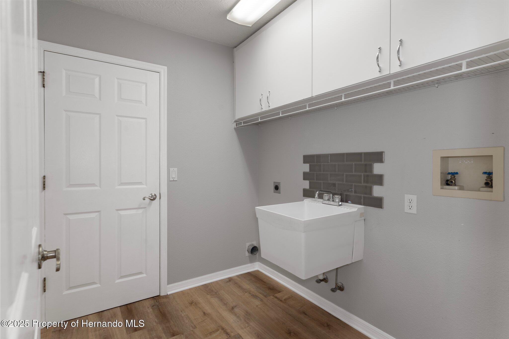11242 Riddle Drive, Spring Hill, Florida image 35