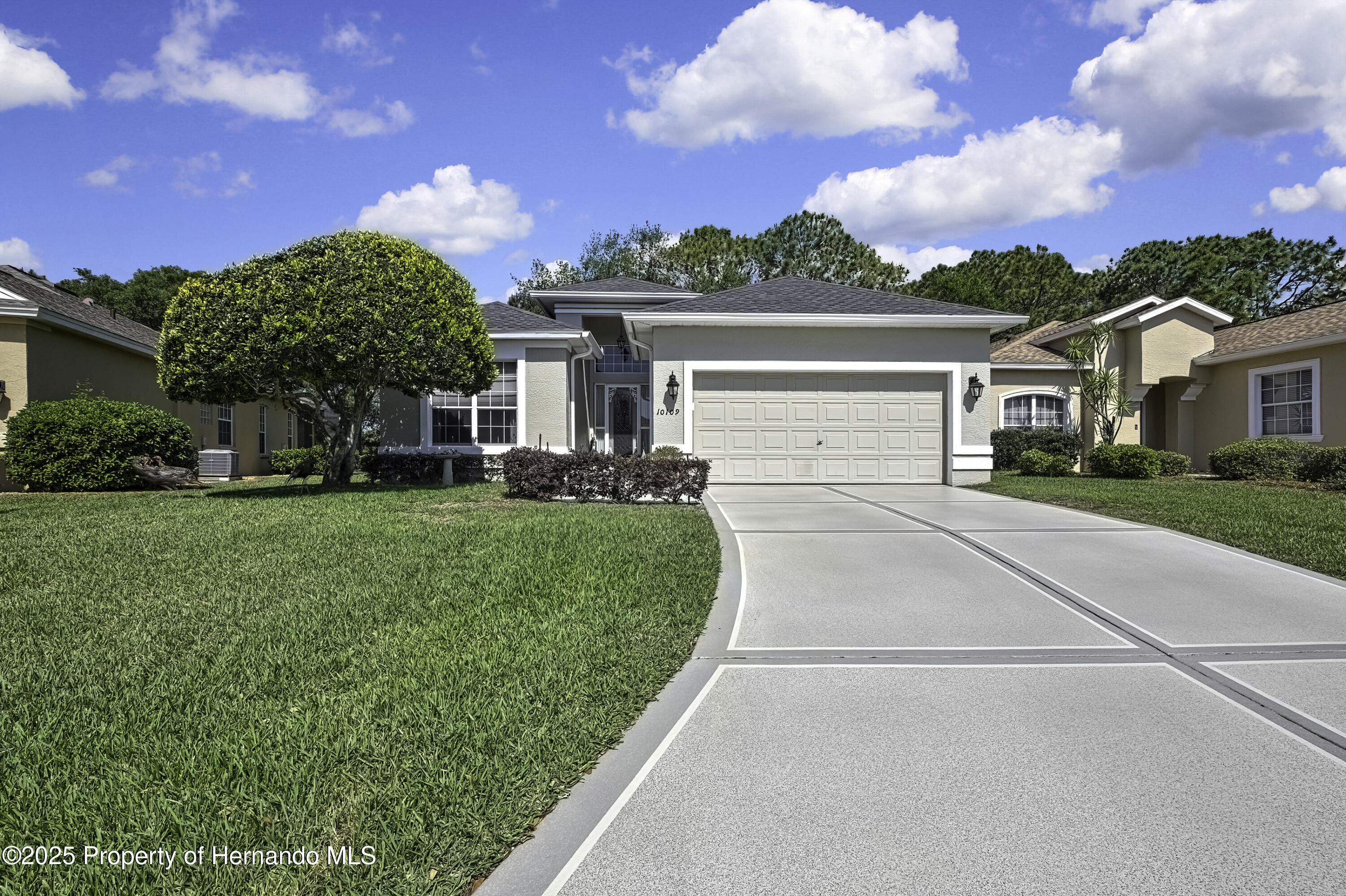 10109 Holly Berry Drive, Weeki Wachee, Florida image 4