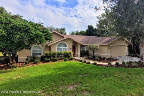 Homes For Sale - 14433 Linden Drive<br/> Spring Hill, FL 34609