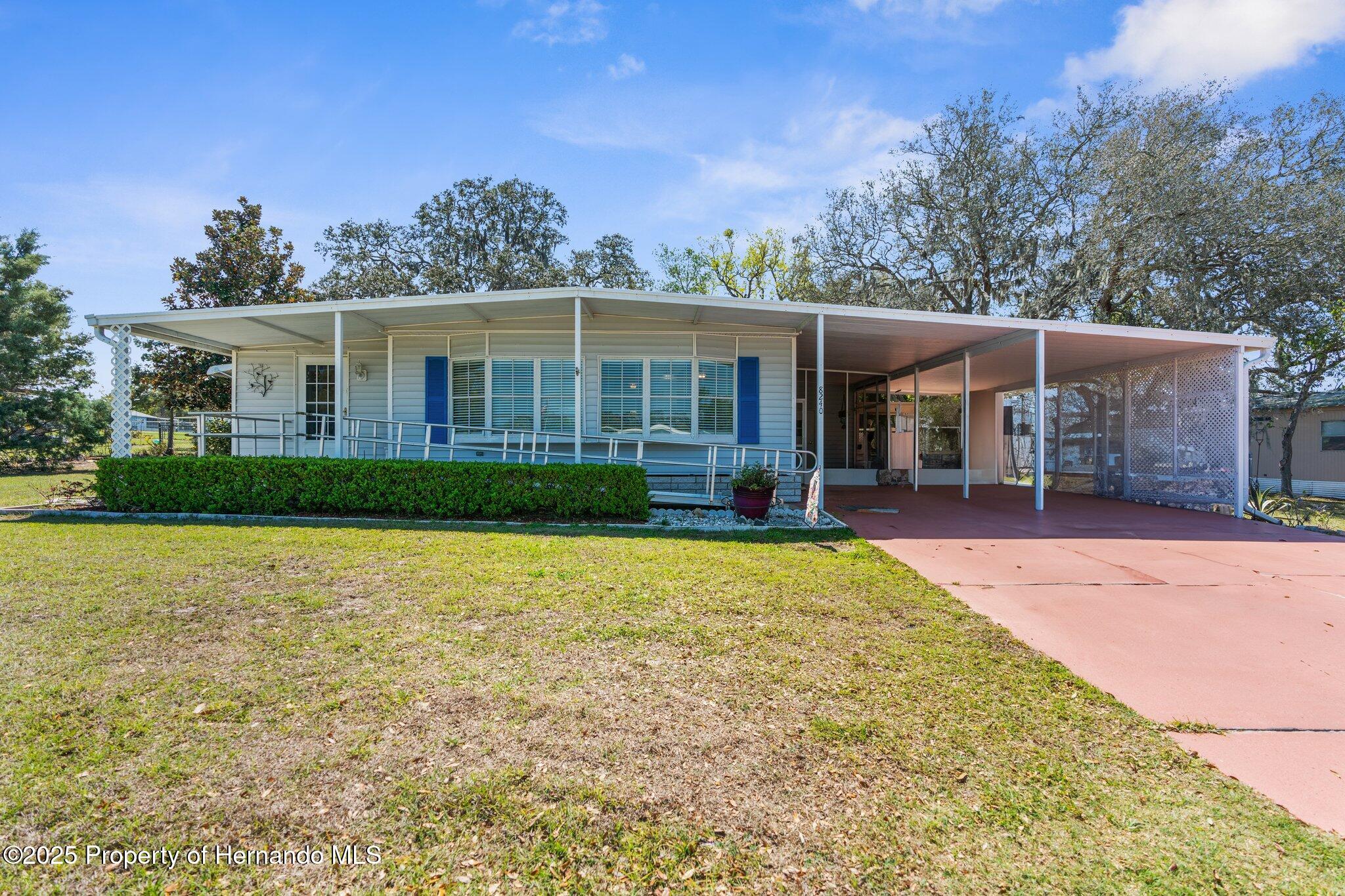 8240 Highpoint Boulevard, Brooksville, Florida image 34