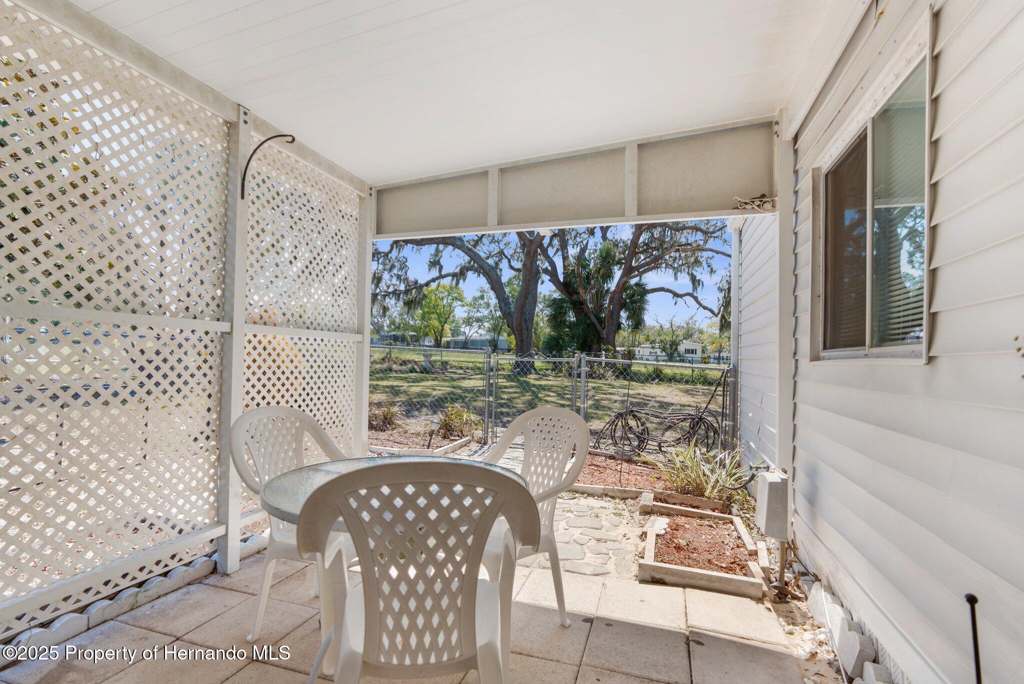 8240 Highpoint Boulevard, Brooksville, Florida image 25