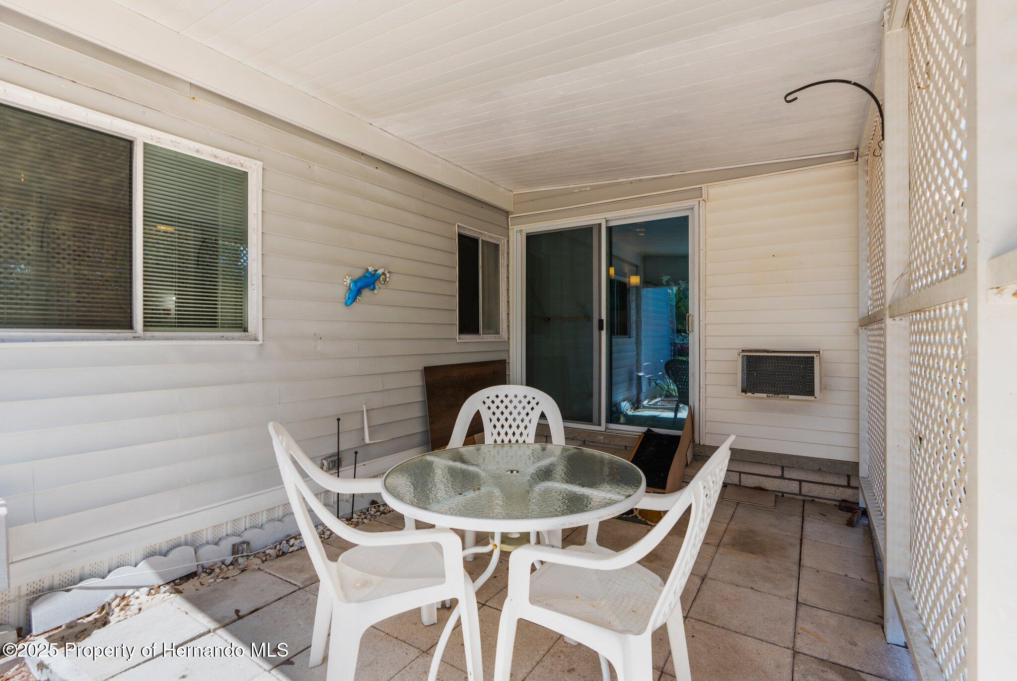 8240 Highpoint Boulevard, Brooksville, Florida image 26