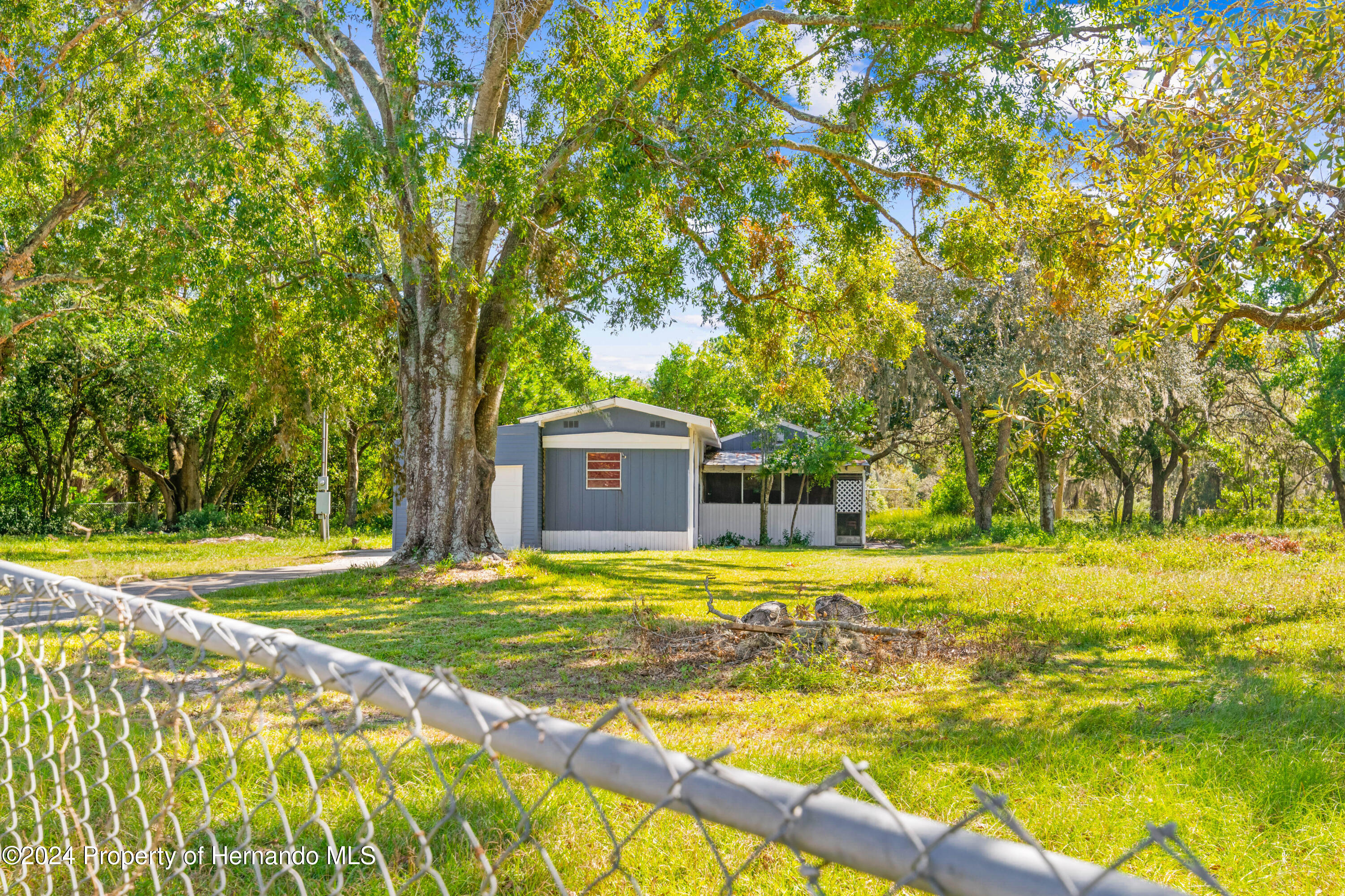 18022 Long Lake Drive, Hudson, Florida image 3