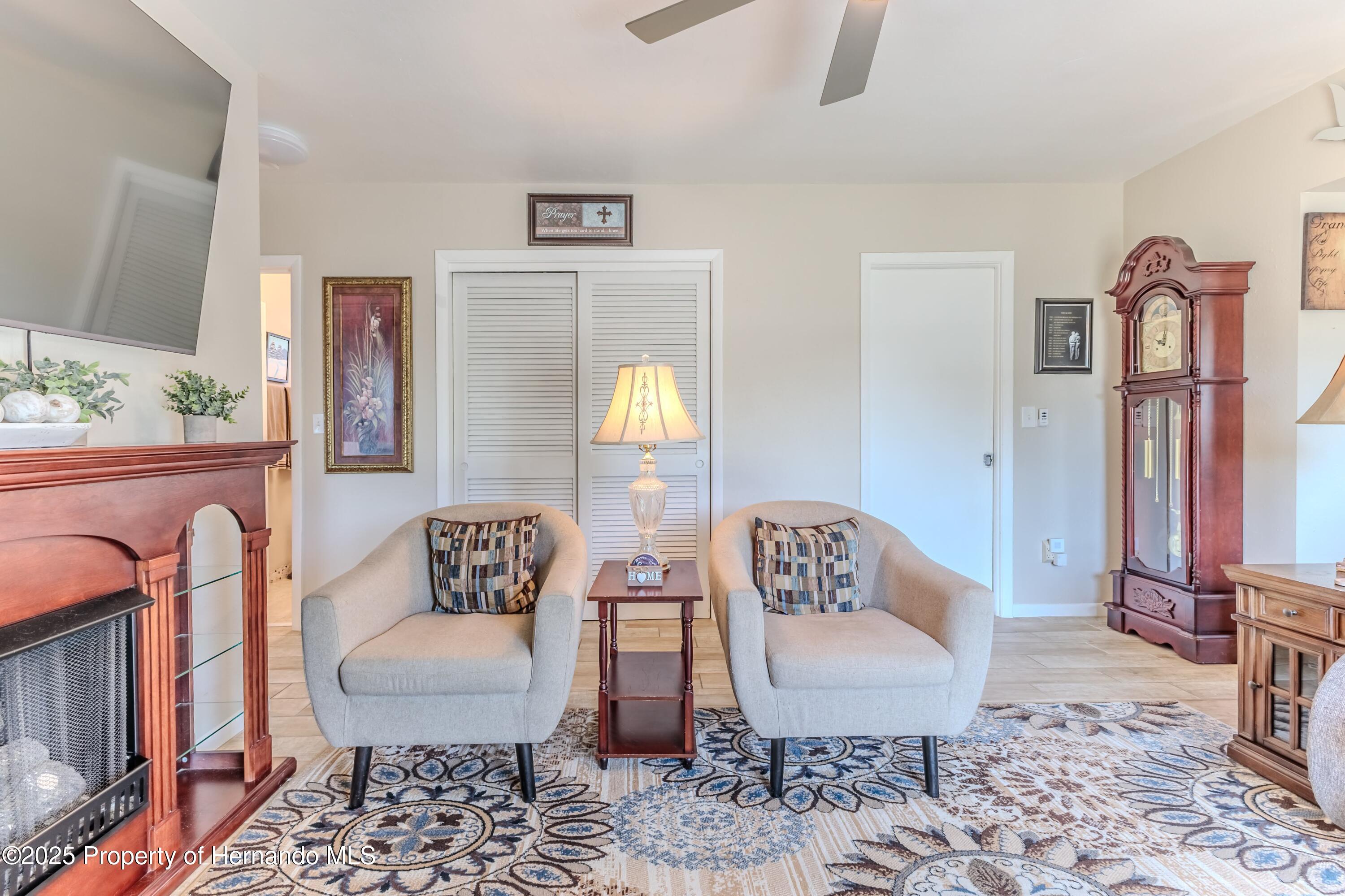447 Briarwood Lane, Spring Hill, Florida image 9