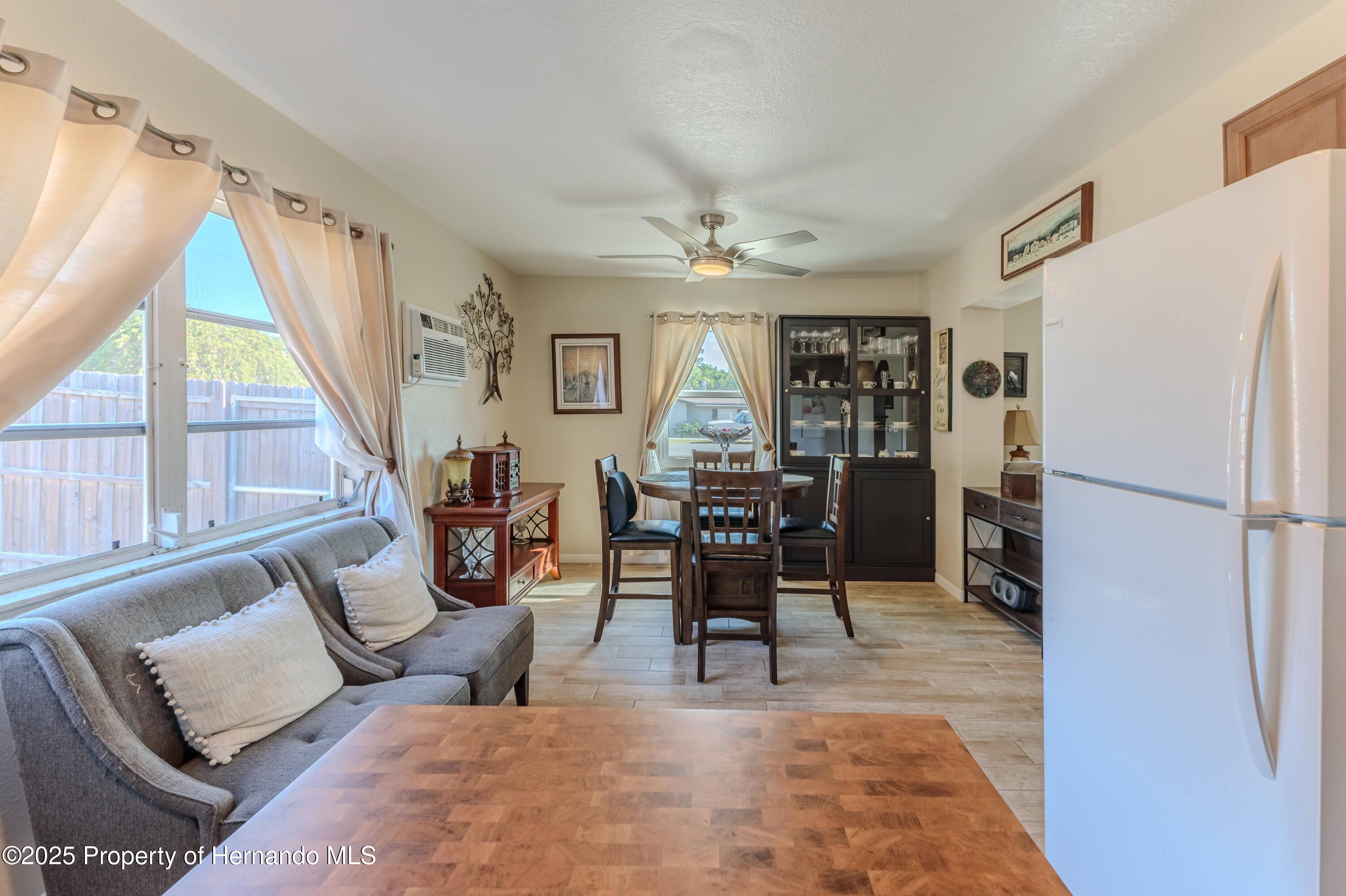 447 Briarwood Lane, Spring Hill, Florida image 18