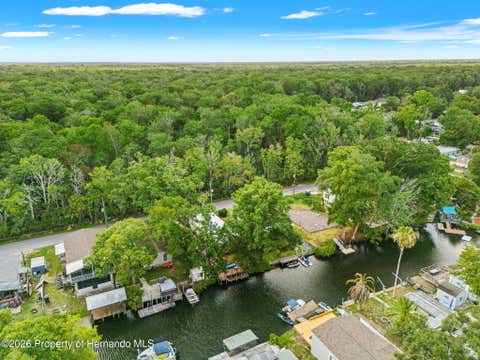 Mobile Home For Sale - 6380 Richard Drive<br/> Hernando County, Weeki Wachee, FL 34607