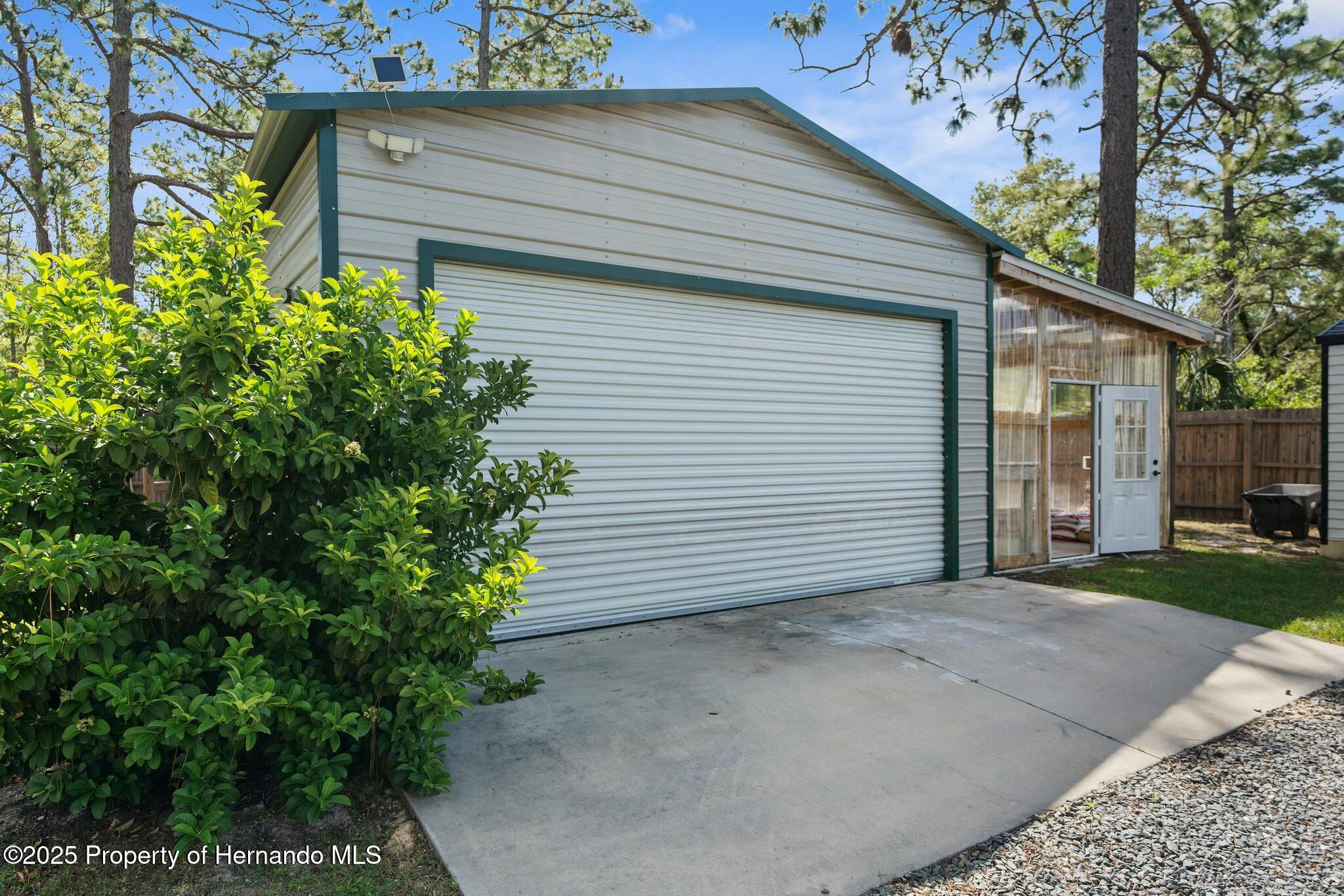 12476 Jaybird Road, Weeki Wachee, Florida image 5