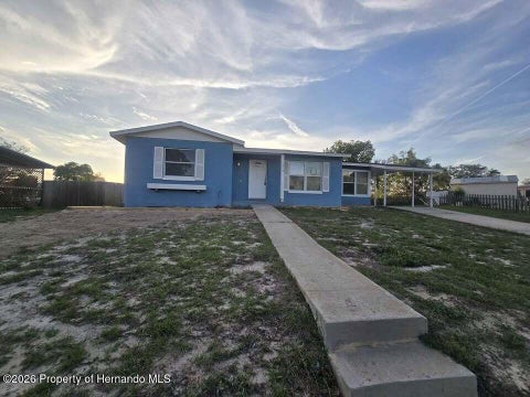 Homes For Rent - 513 Hollyhock Lane<br/> Spring Hill, FL 34606