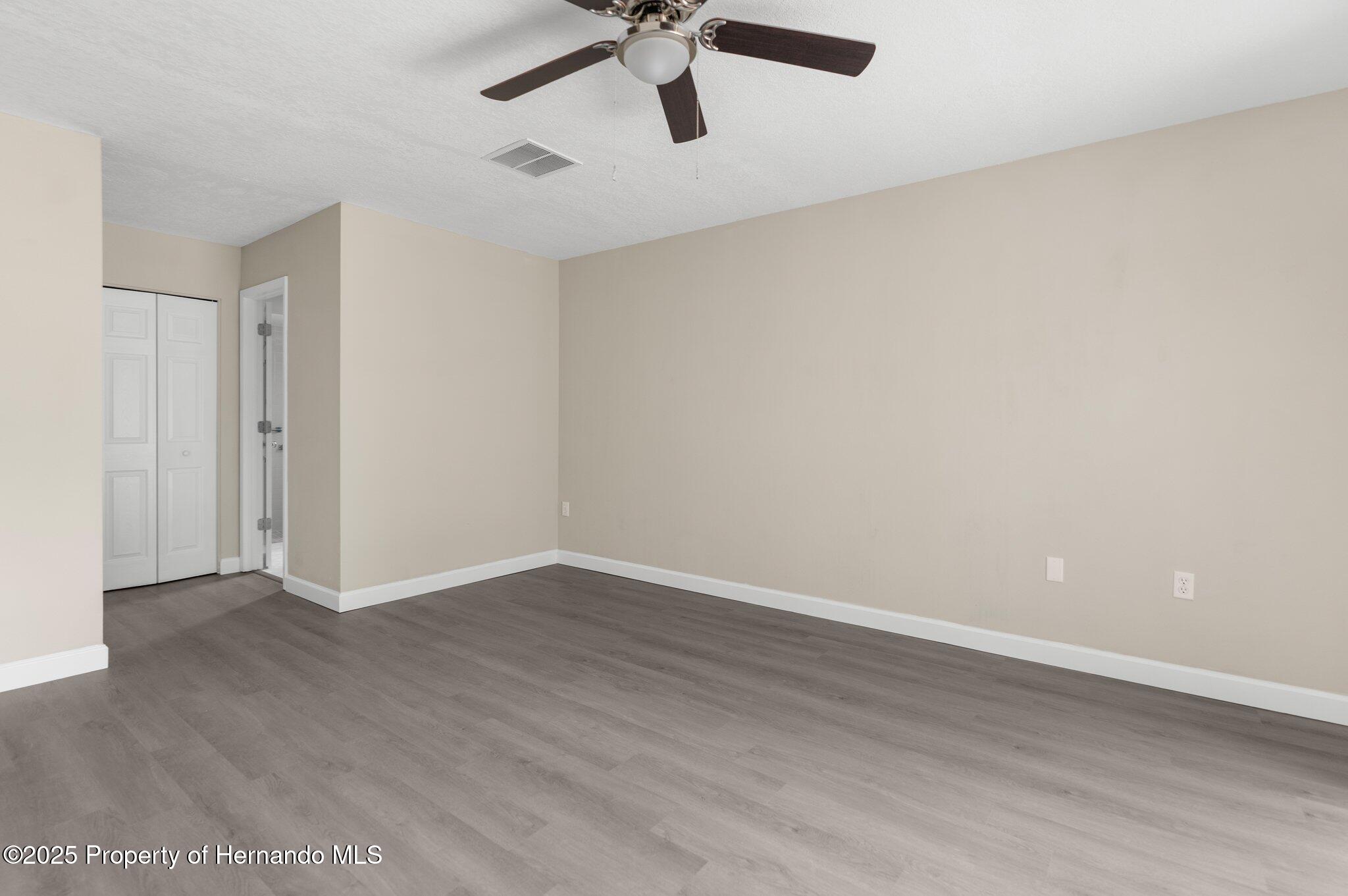 6509 Pine Meadows Drive, Spring Hill, Florida image 13