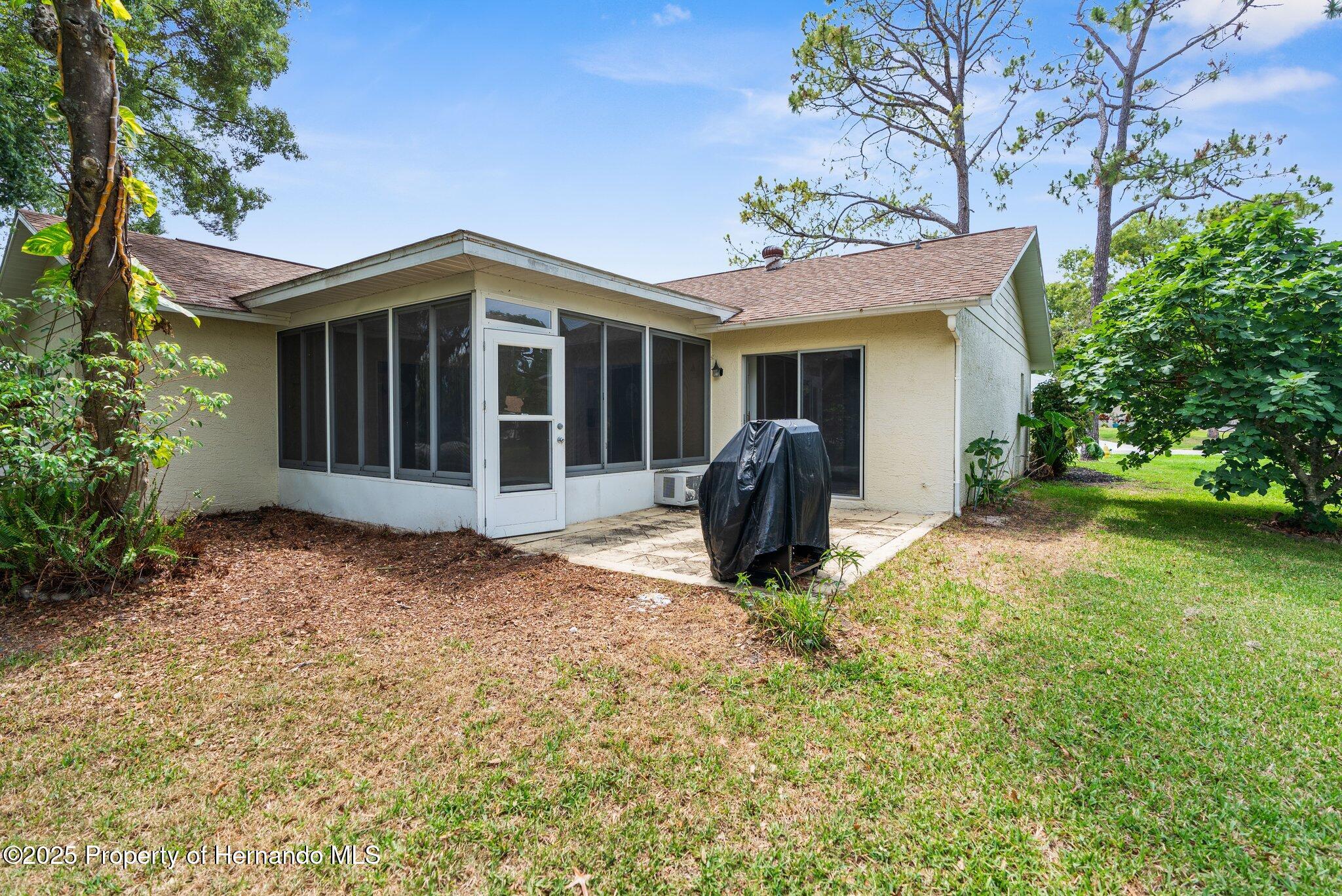 6509 Pine Meadows Drive, Spring Hill, Florida image 17