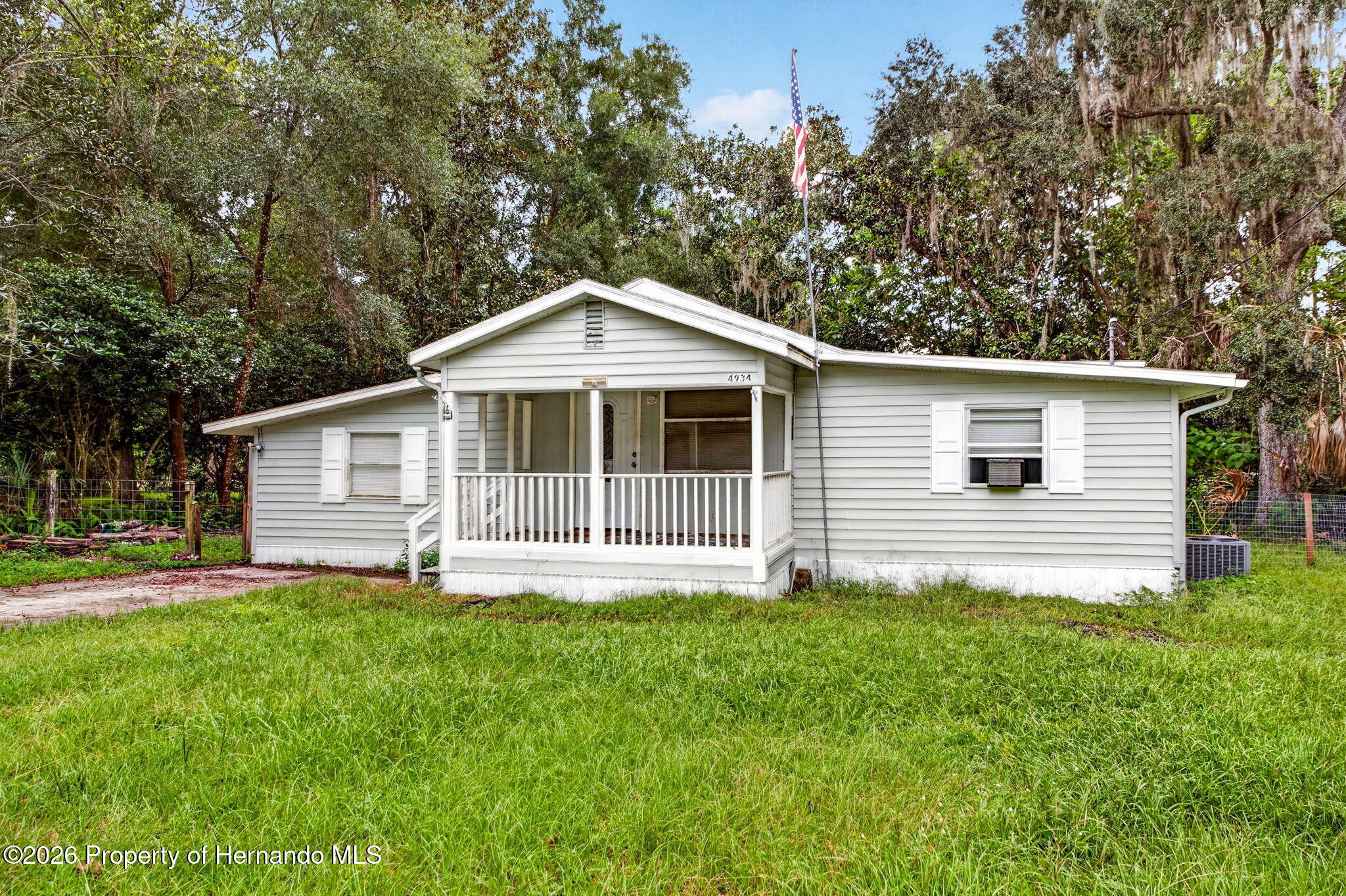 4934 S Woodduck Terrace