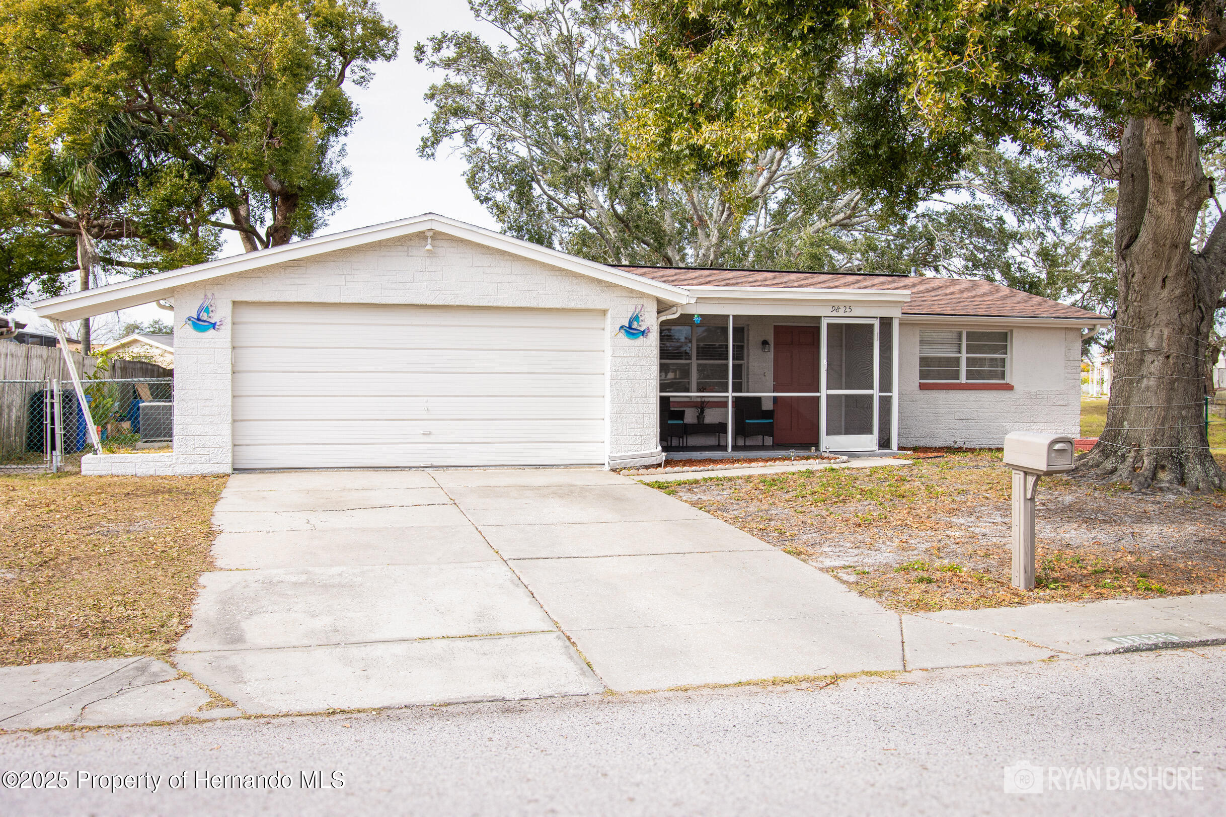 9825 Lakeside Lane, Port Richey, Florida image 2