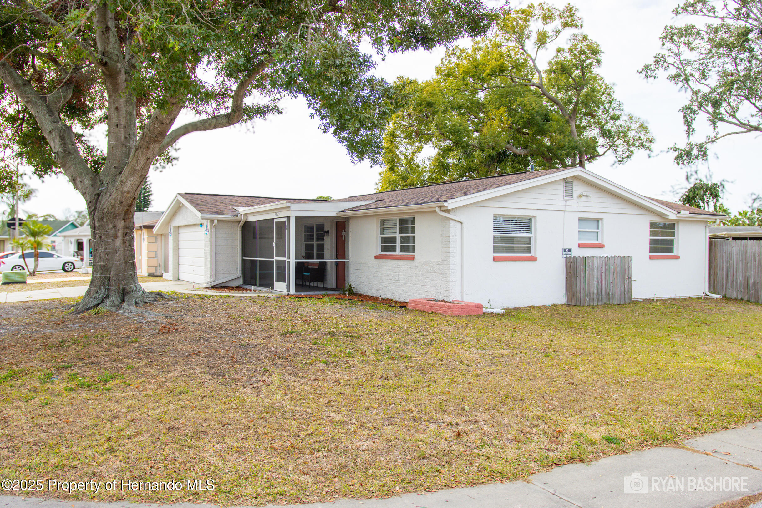 9825 Lakeside Lane, Port Richey, Florida image 3