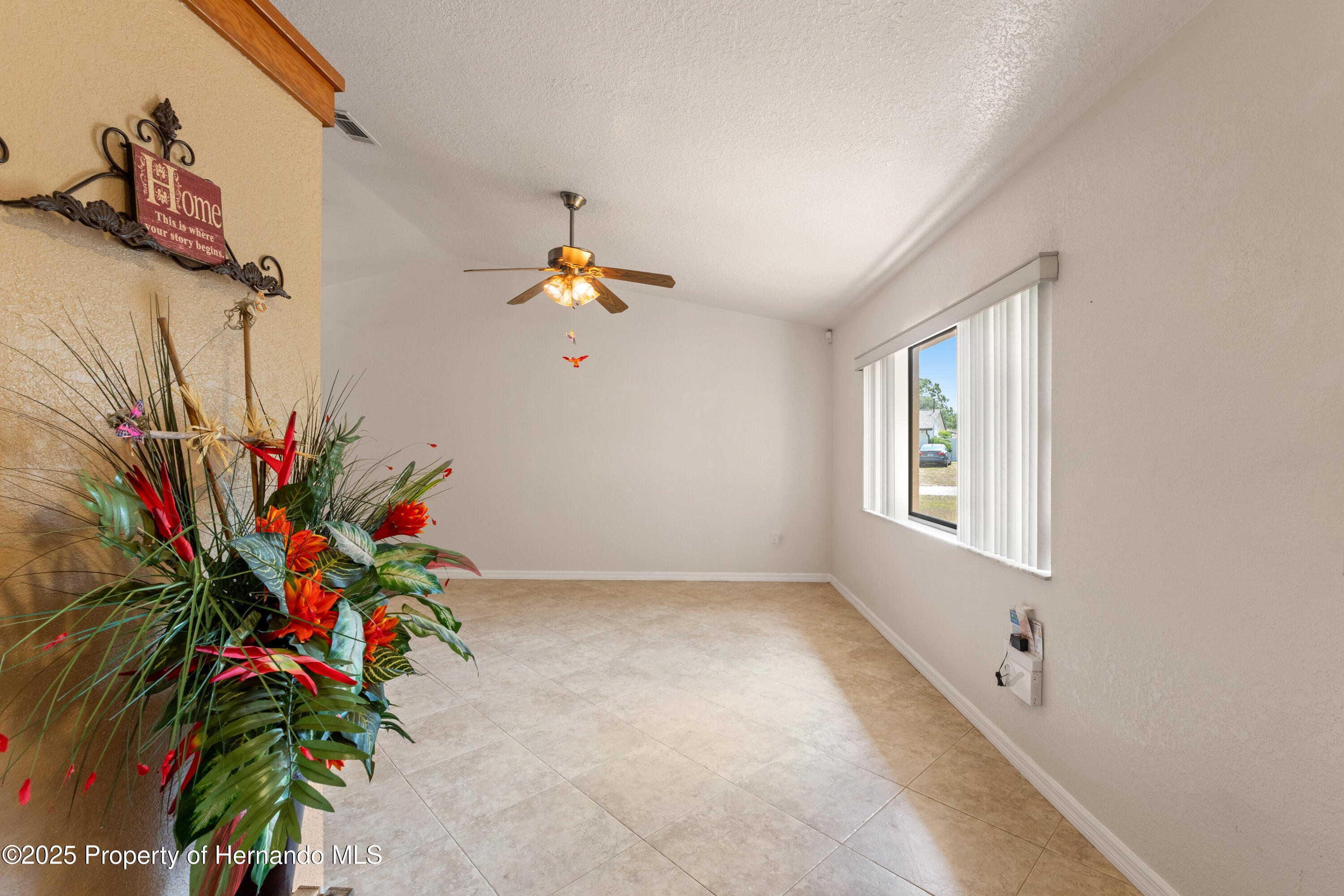 8309 Pebble Street, Spring Hill, Florida image 8