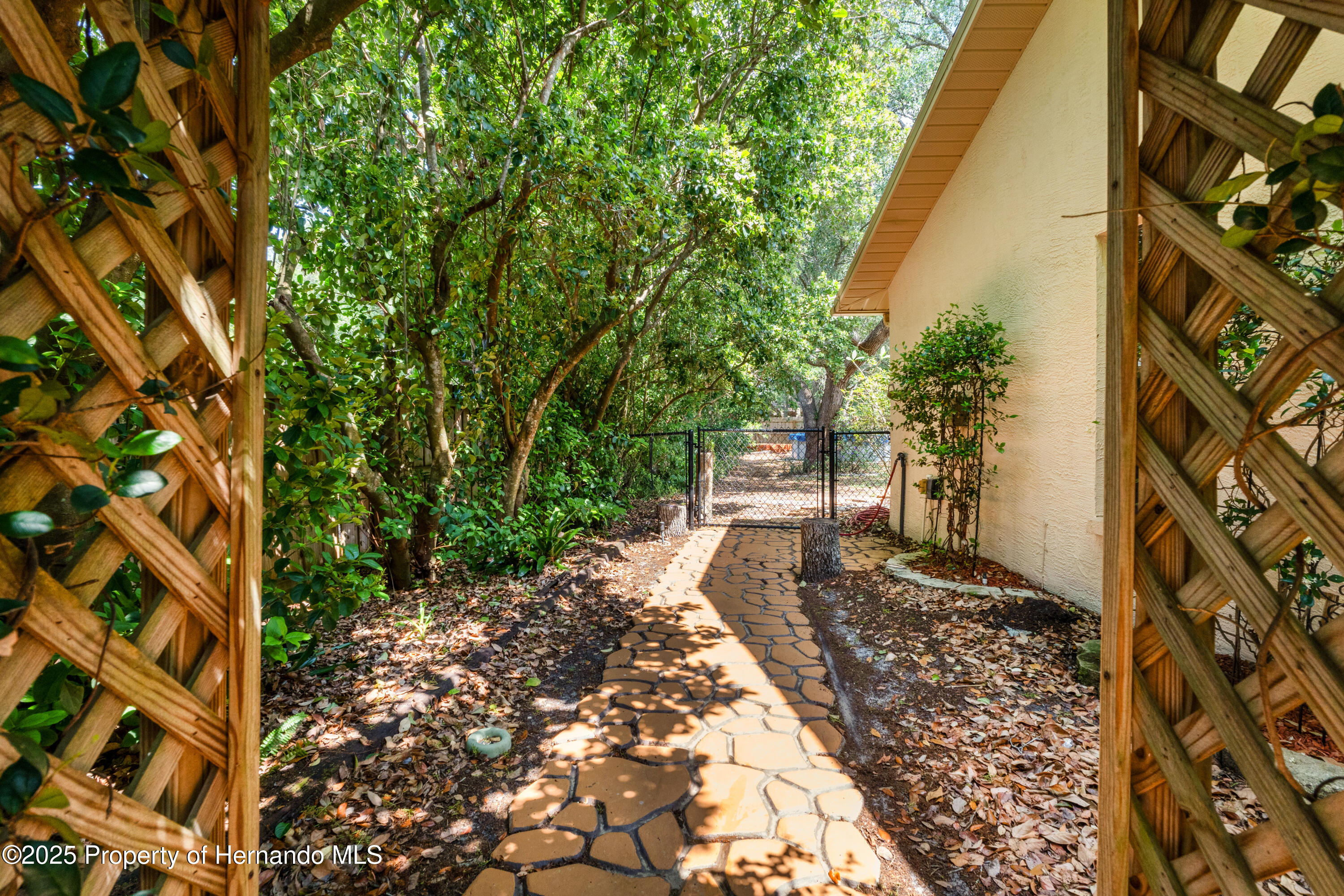 8309 Pebble Street, Spring Hill, Florida image 34