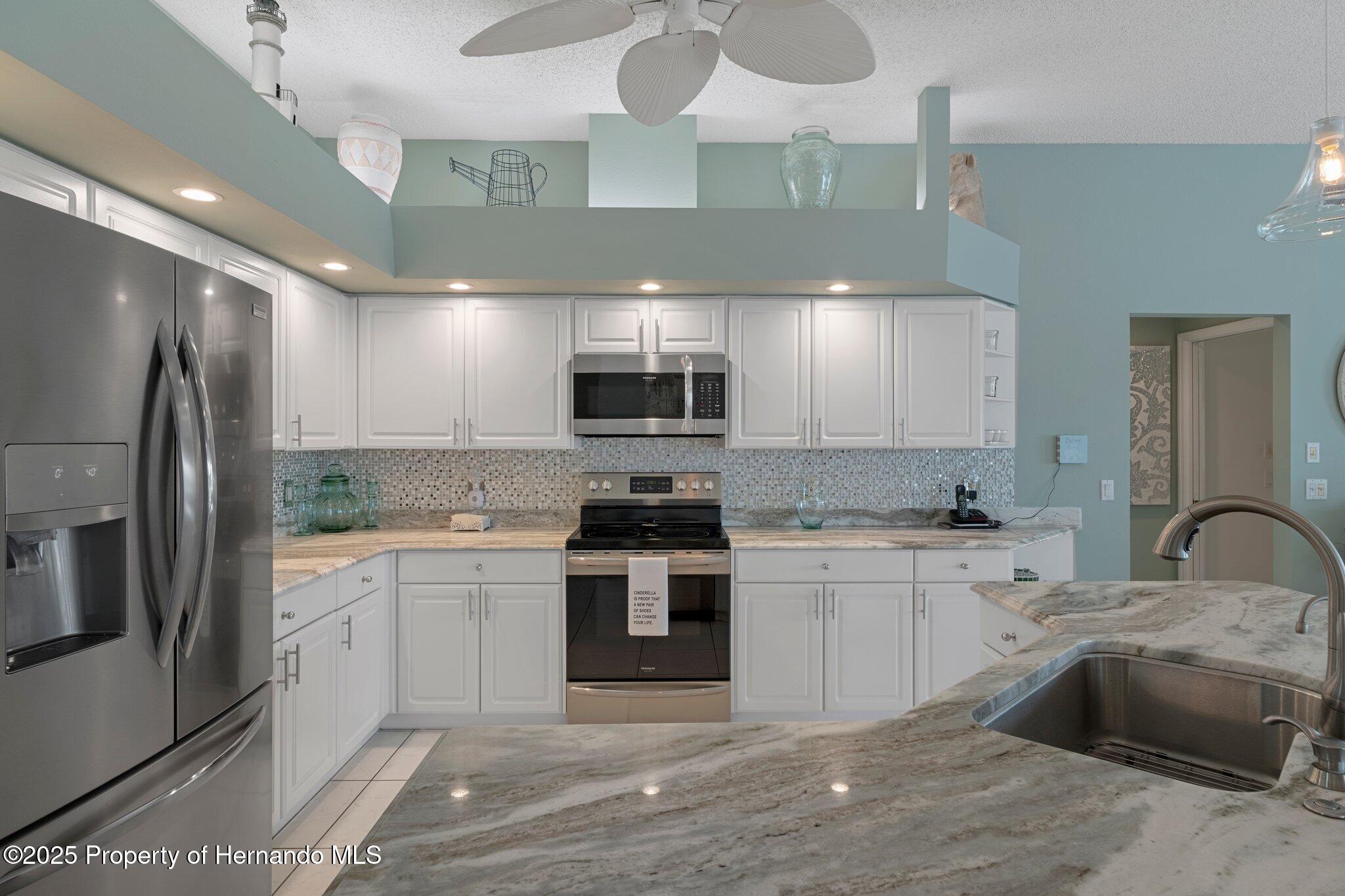 2048 Sparkling Waters Way, Spring Hill, Florida image 30