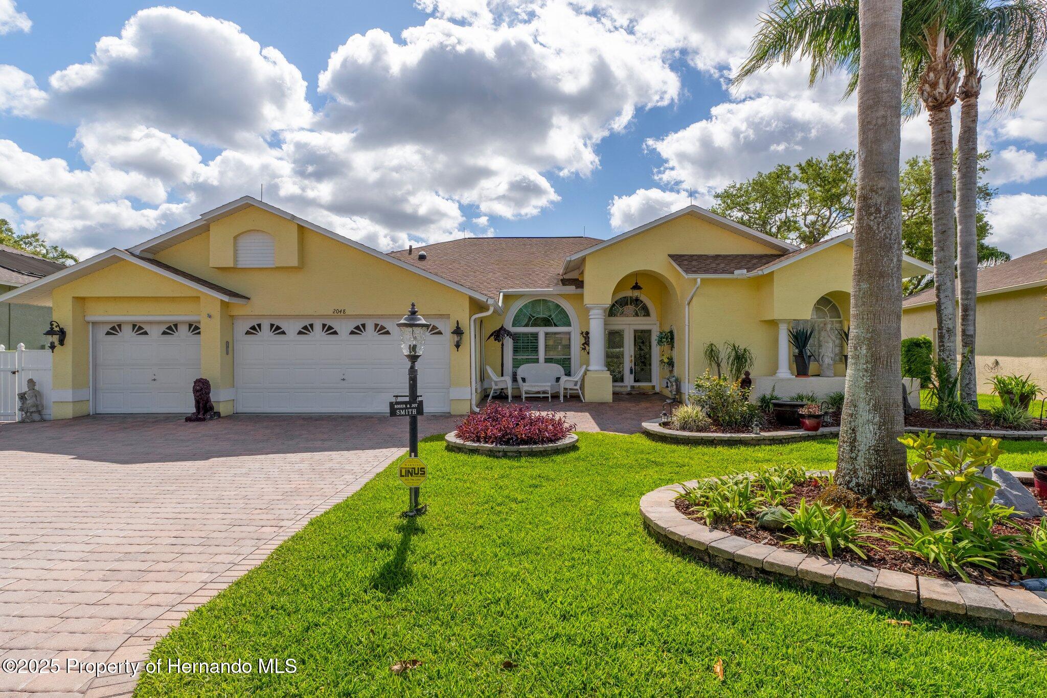 2048 Sparkling Waters Way, Spring Hill, Florida image 2