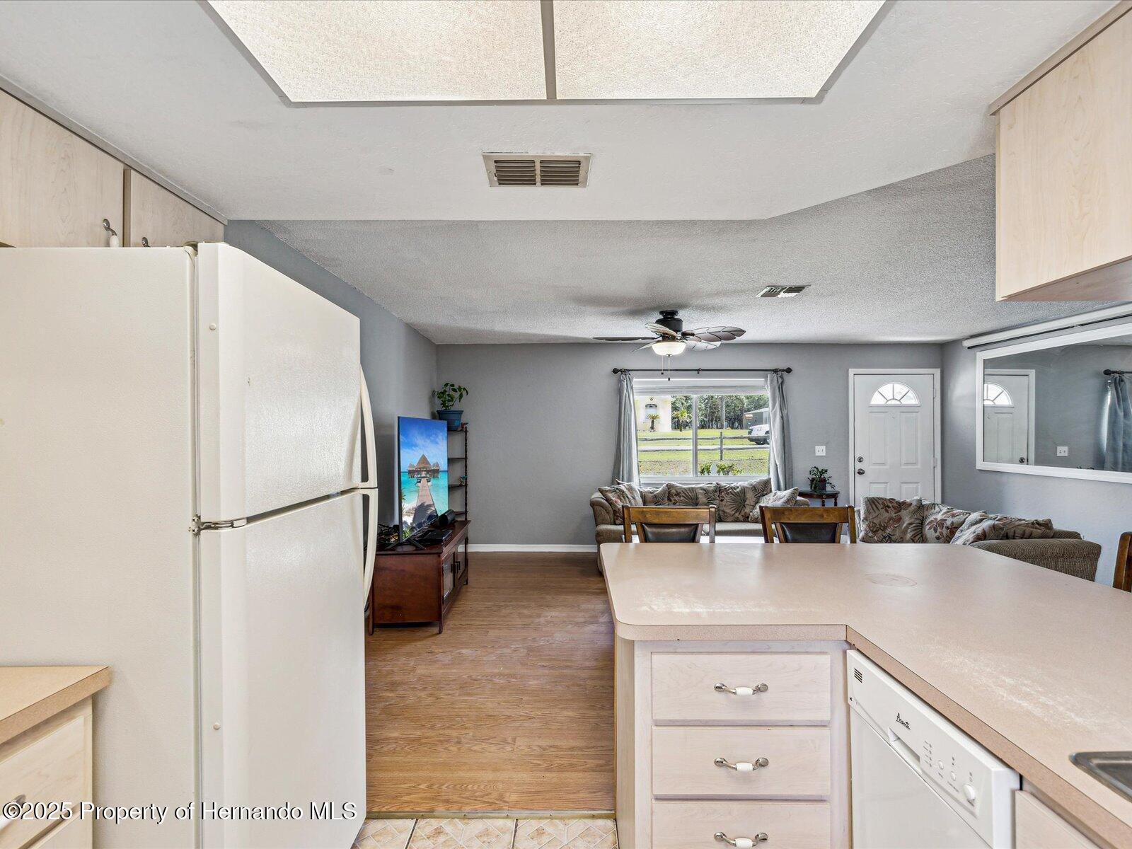 12511 Mountain Dove Road, Weeki Wachee, Florida image 17