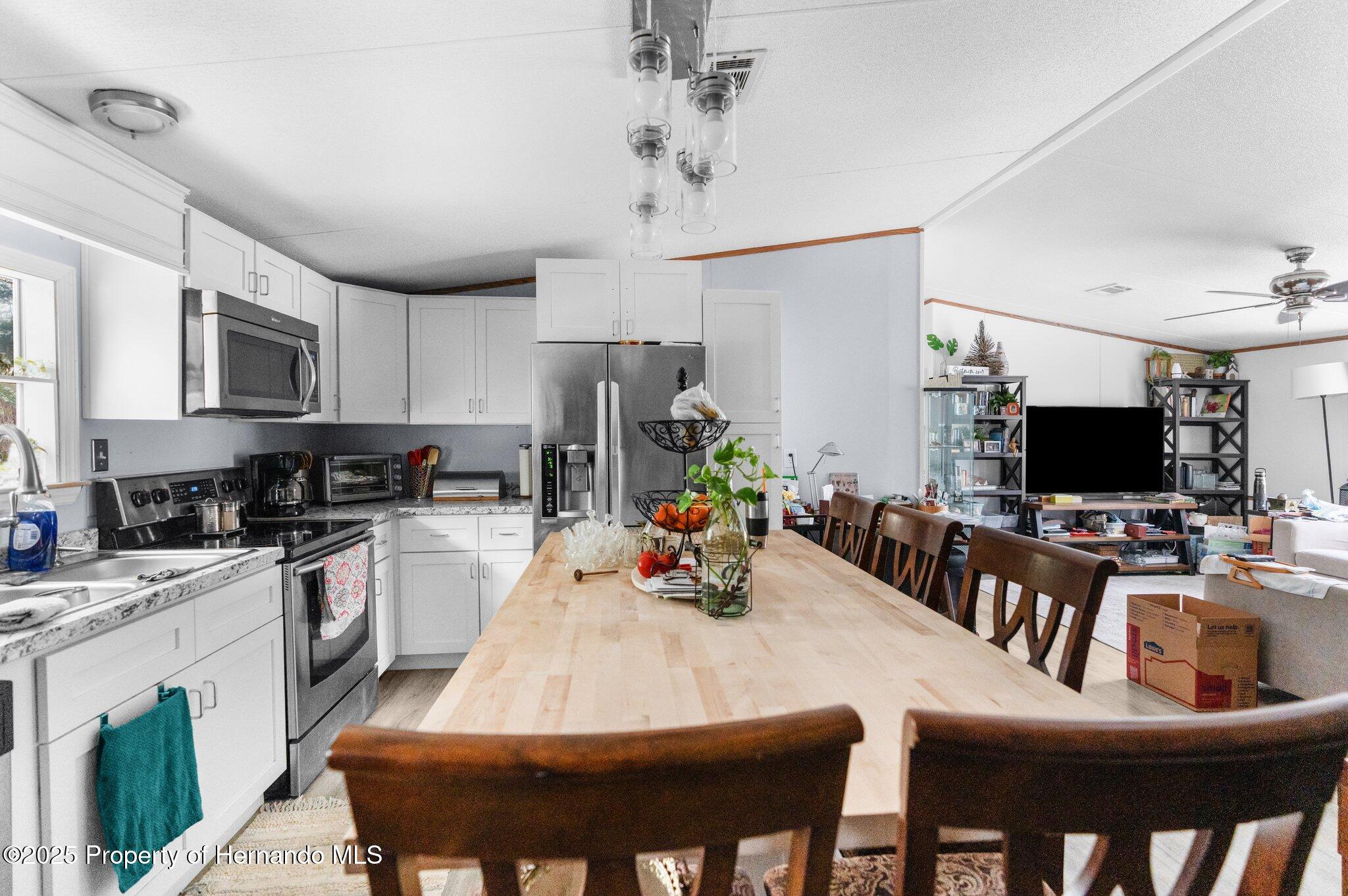 6490 Evanston Street, Weeki Wachee, Florida image 17