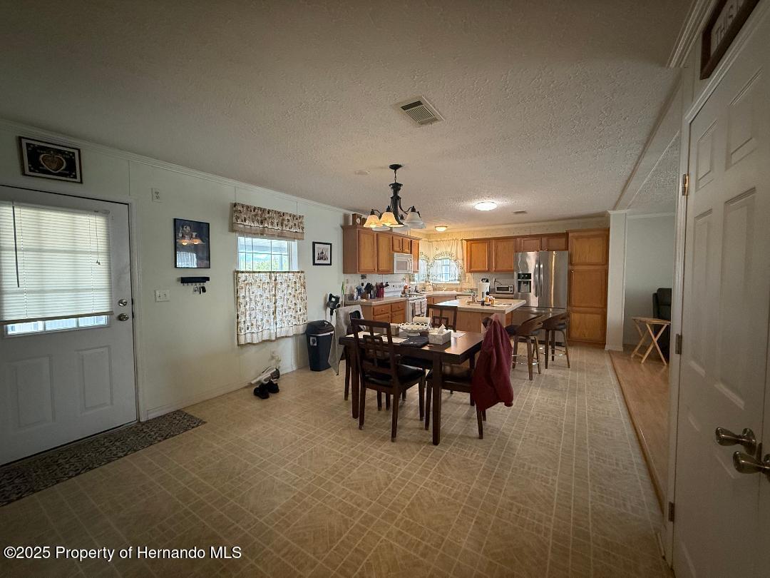 8057 Eastern Cir Drive, Brooksville, Florida image 10