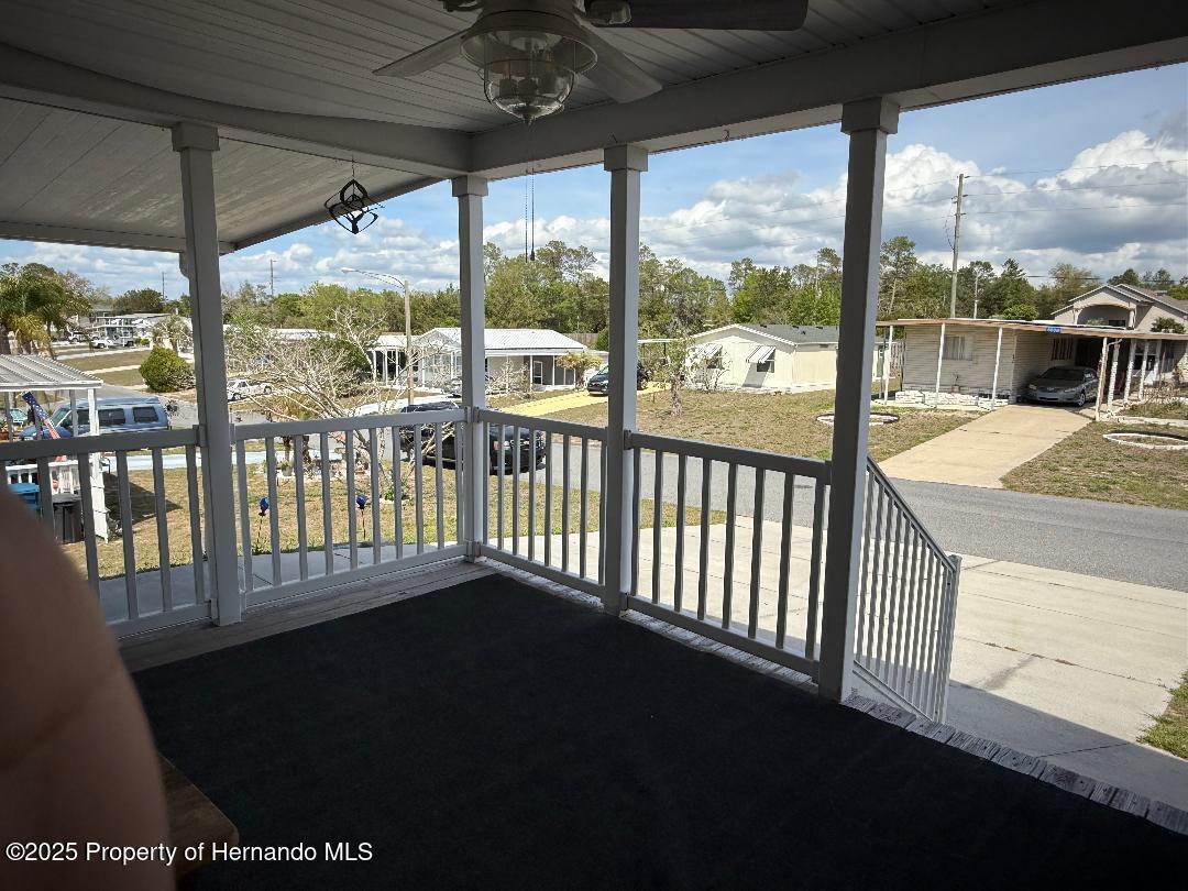 8057 Eastern Cir Drive, Brooksville, Florida image 5