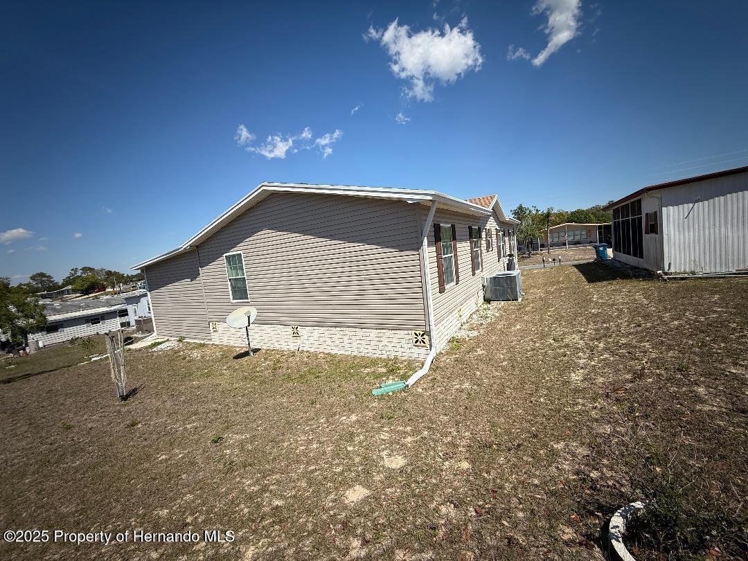 8057 Eastern Cir Drive, Brooksville, Florida image 47