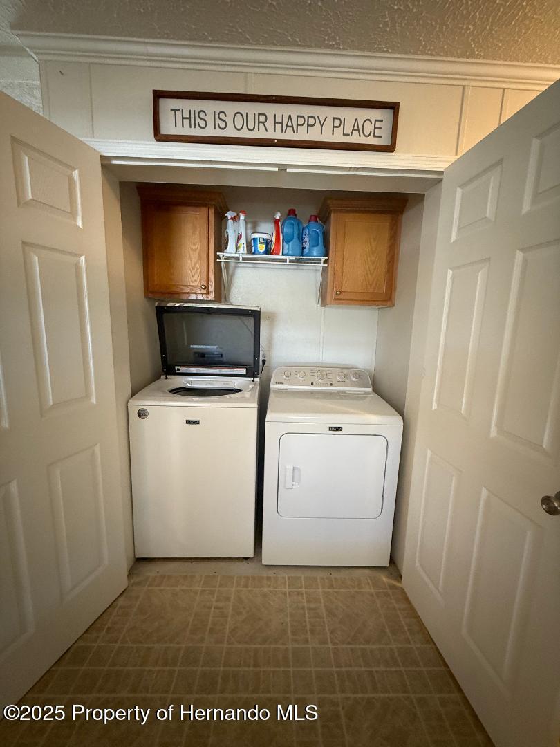 8057 Eastern Cir Drive, Brooksville, Florida image 13