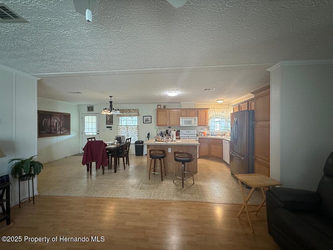 8057 Eastern Cir Drive, Brooksville, Florida image 25
