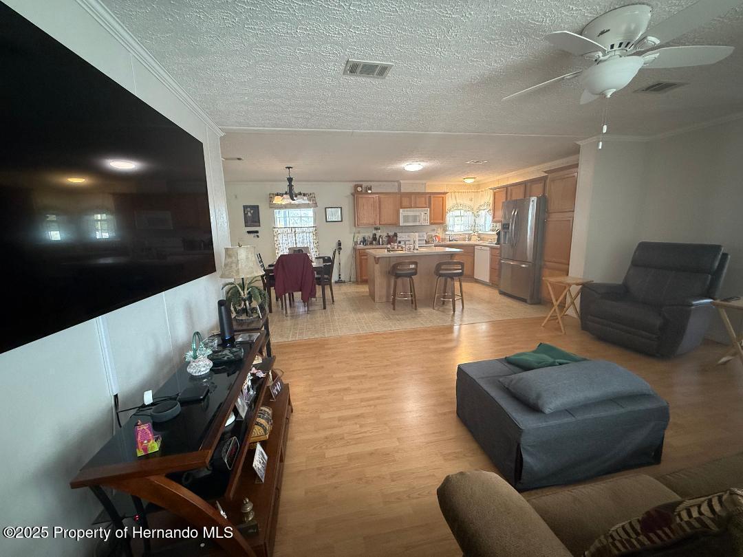 8057 Eastern Cir Drive, Brooksville, Florida image 17