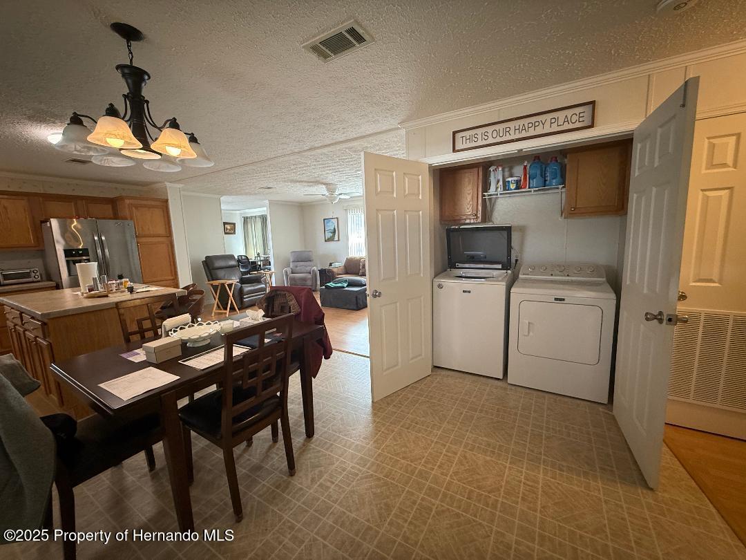 8057 Eastern Cir Drive, Brooksville, Florida image 12