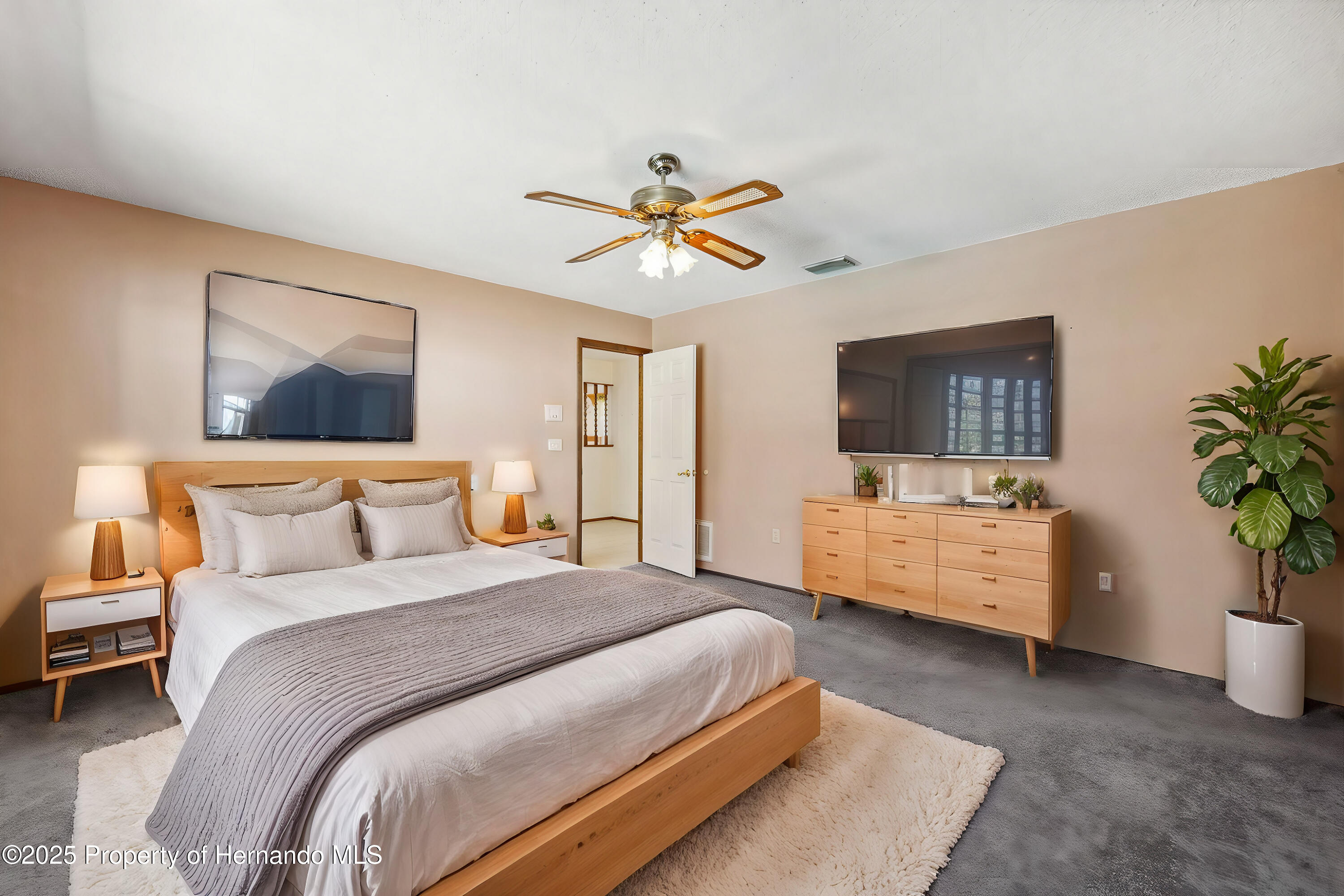 2482 Whitewood Avenue, Spring Hill, Florida image 15