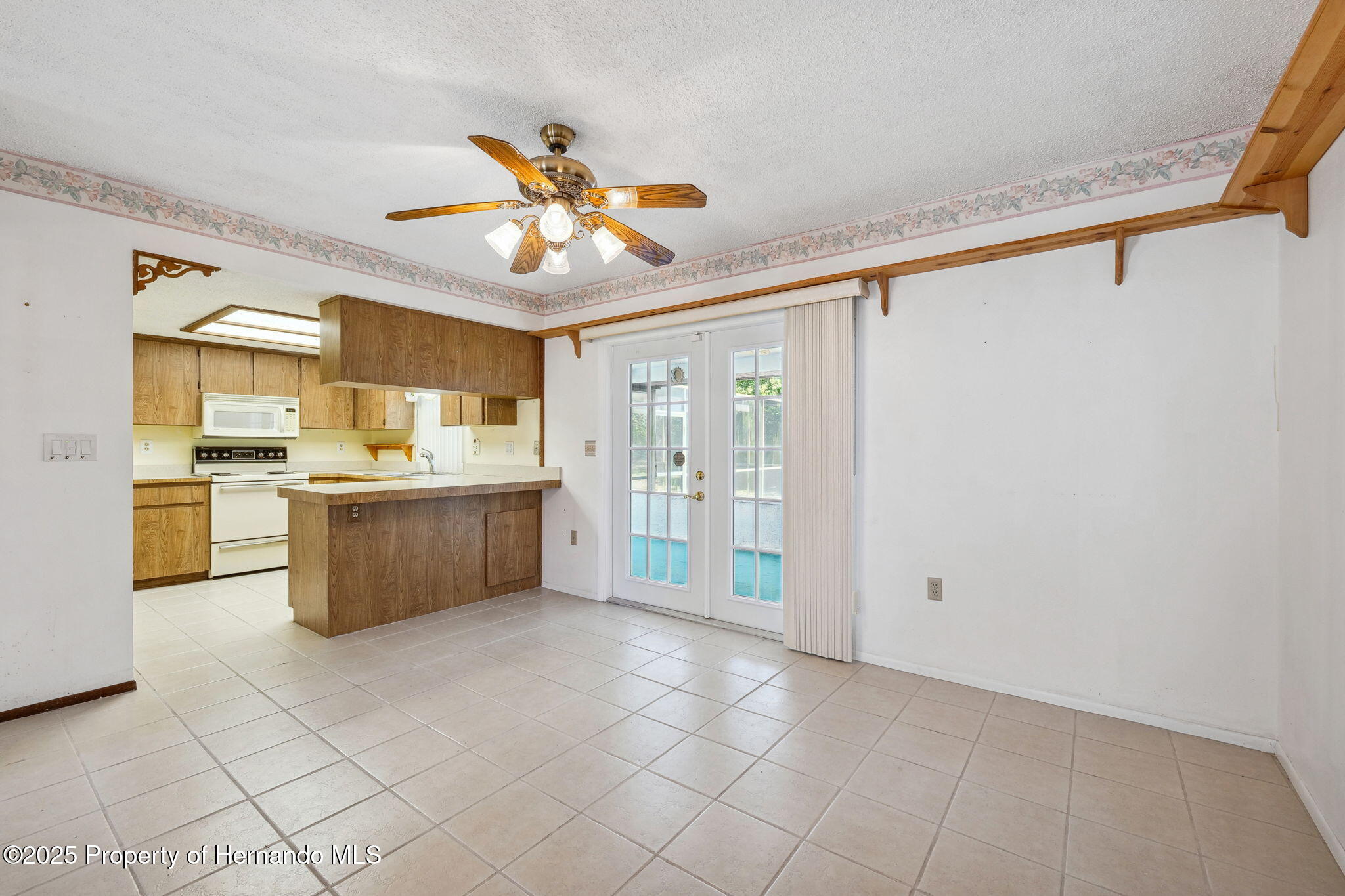 2482 Whitewood Avenue, Spring Hill, Florida image 10