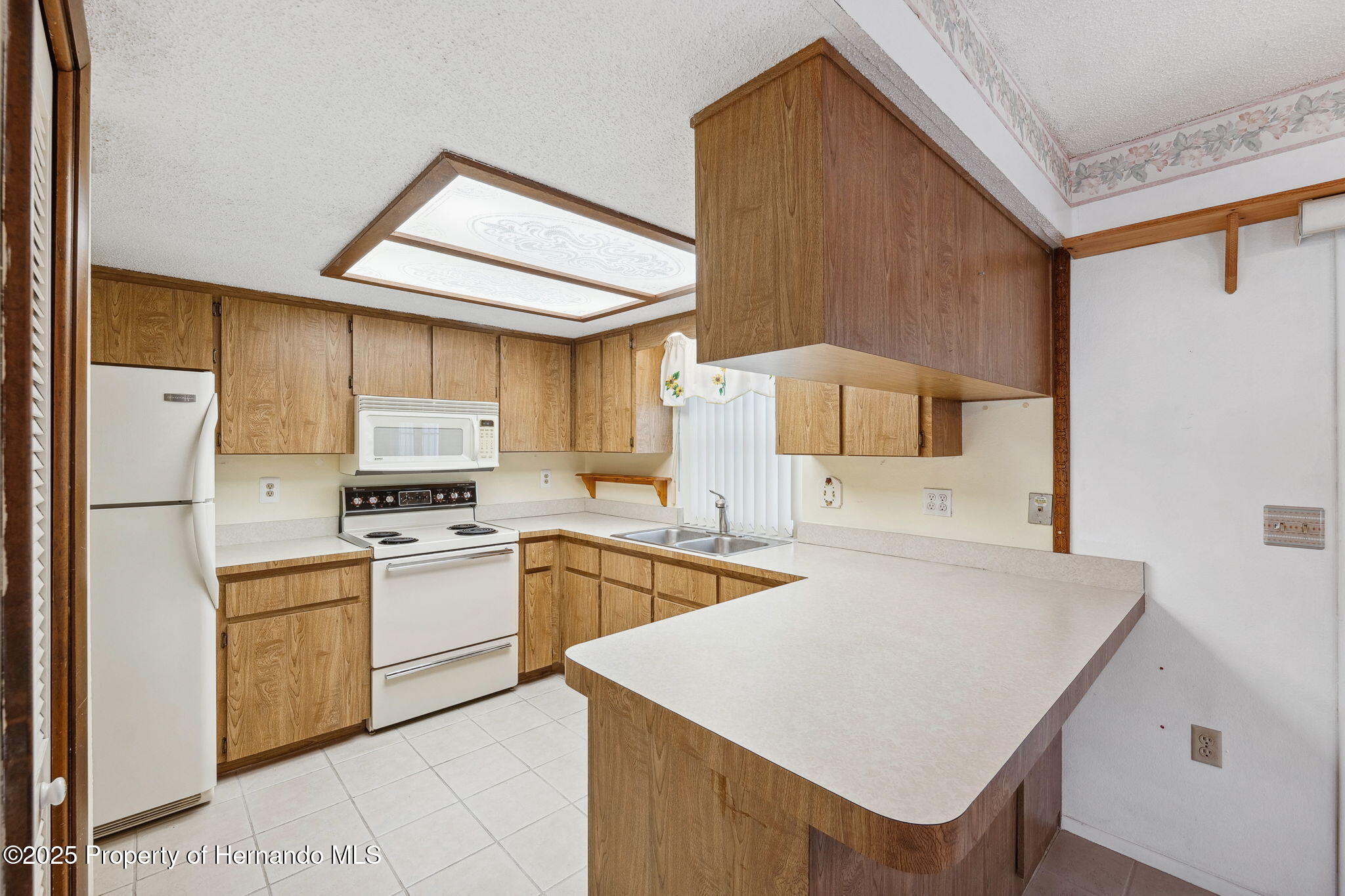 2482 Whitewood Avenue, Spring Hill, Florida image 13