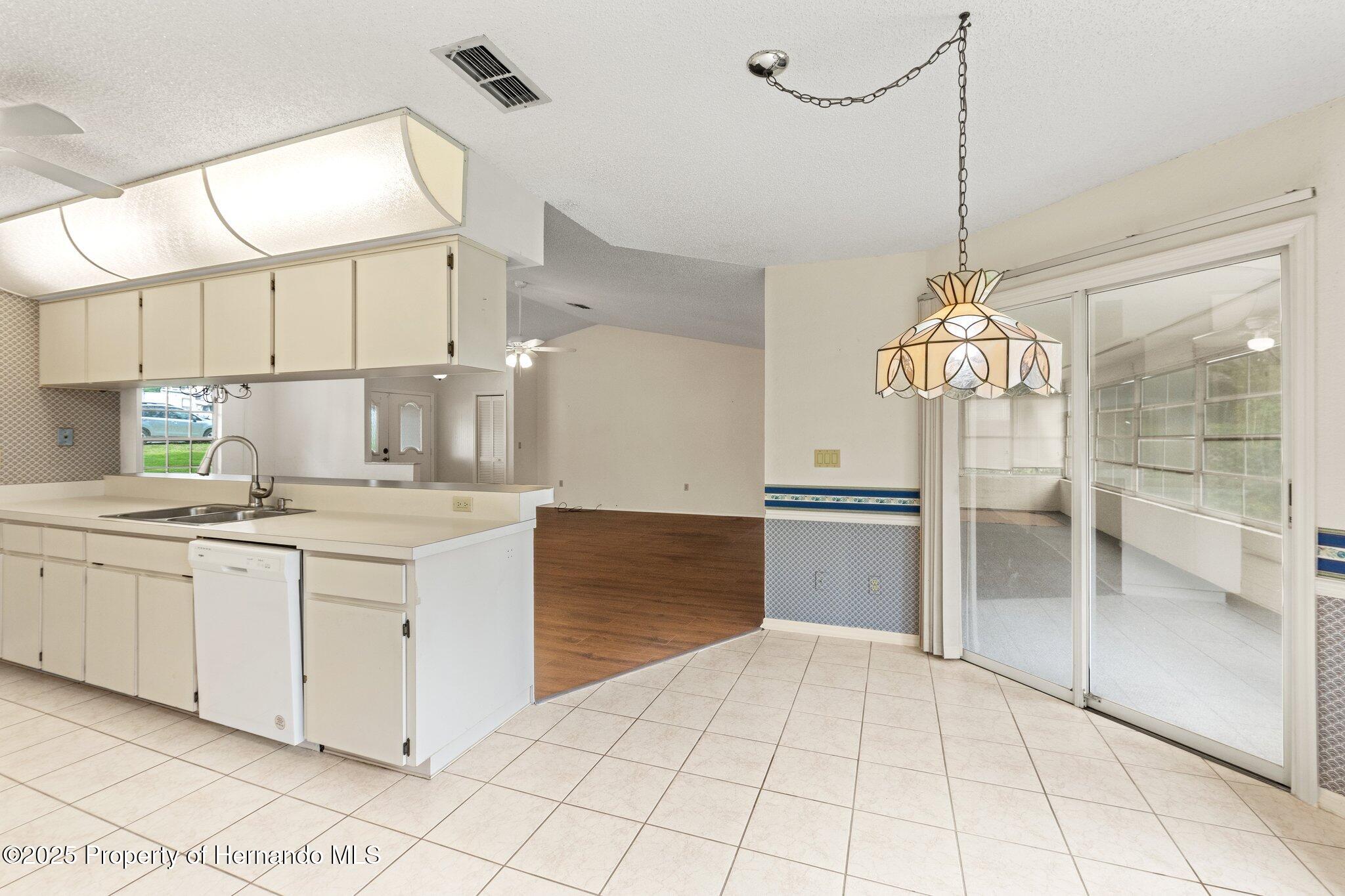 6058 Waycross Drive, Spring Hill, Florida image 16