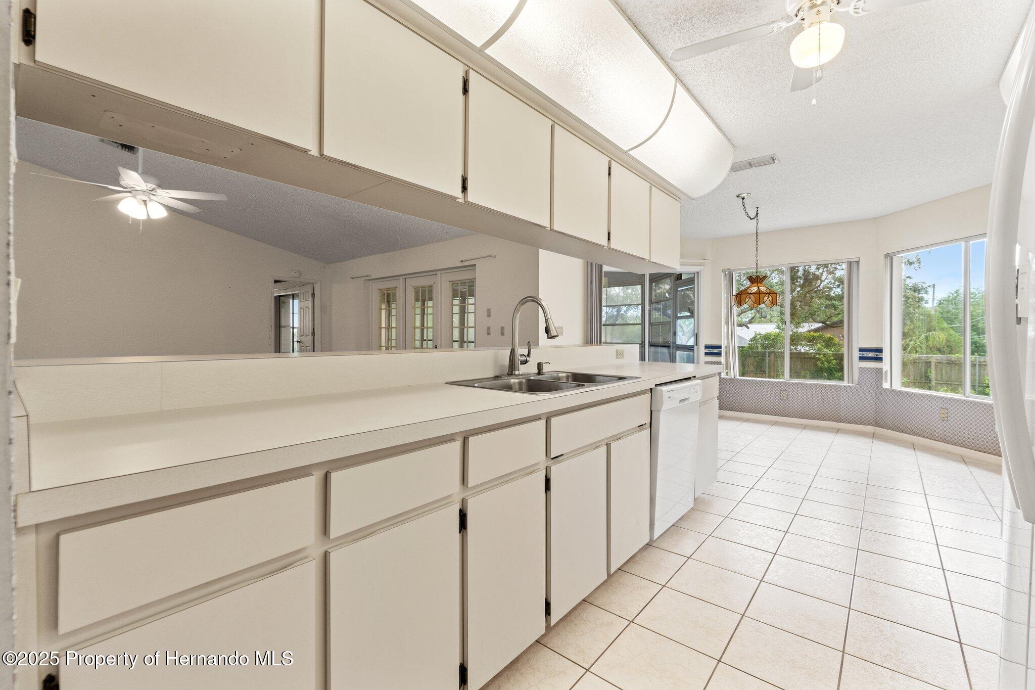 6058 Waycross Drive, Spring Hill, Florida image 17