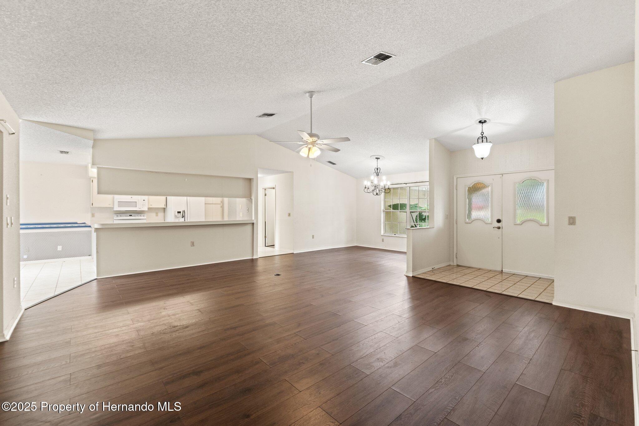6058 Waycross Drive, Spring Hill, Florida image 13