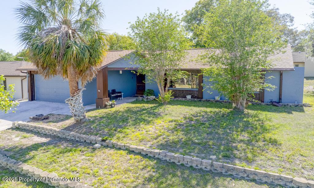 8664 Heather Boulevard, Weeki Wachee, Florida image 35