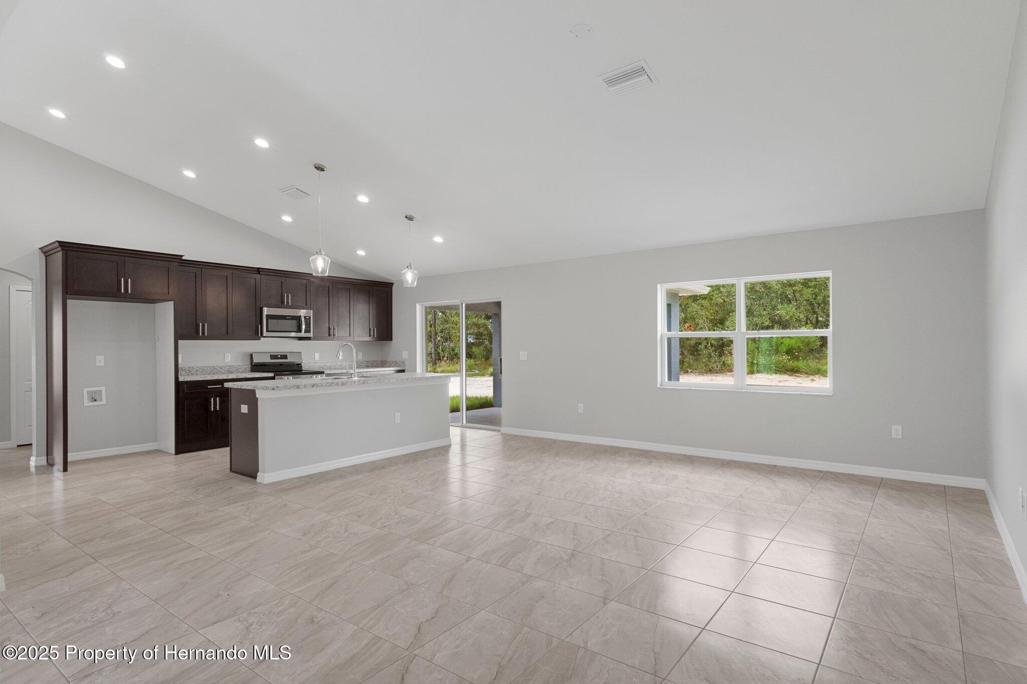 13066 Nusser Avenue, Weeki Wachee, Florida image 7