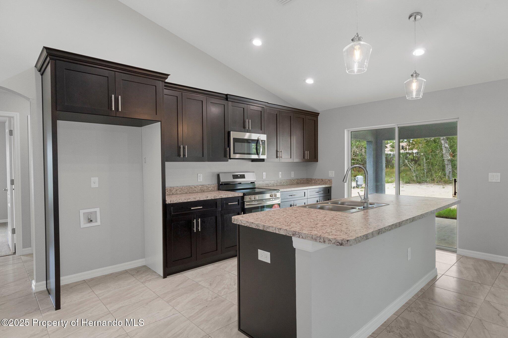 13066 Nusser Avenue, Weeki Wachee, Florida image 11