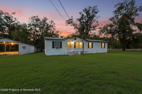 Mobile Home For Sale - 144 NE 159th Avenue<br/> Old Town, FL 32680