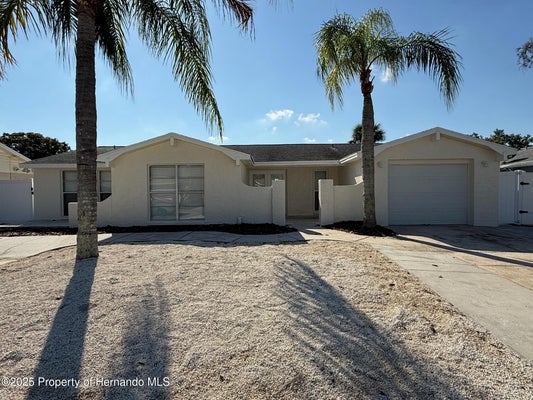 6104 SEABREEZE DR, PORT RICHEY, FL 34668 - Image f0574885b20eea96c5bbe4a2e73cf6d6/314580309
