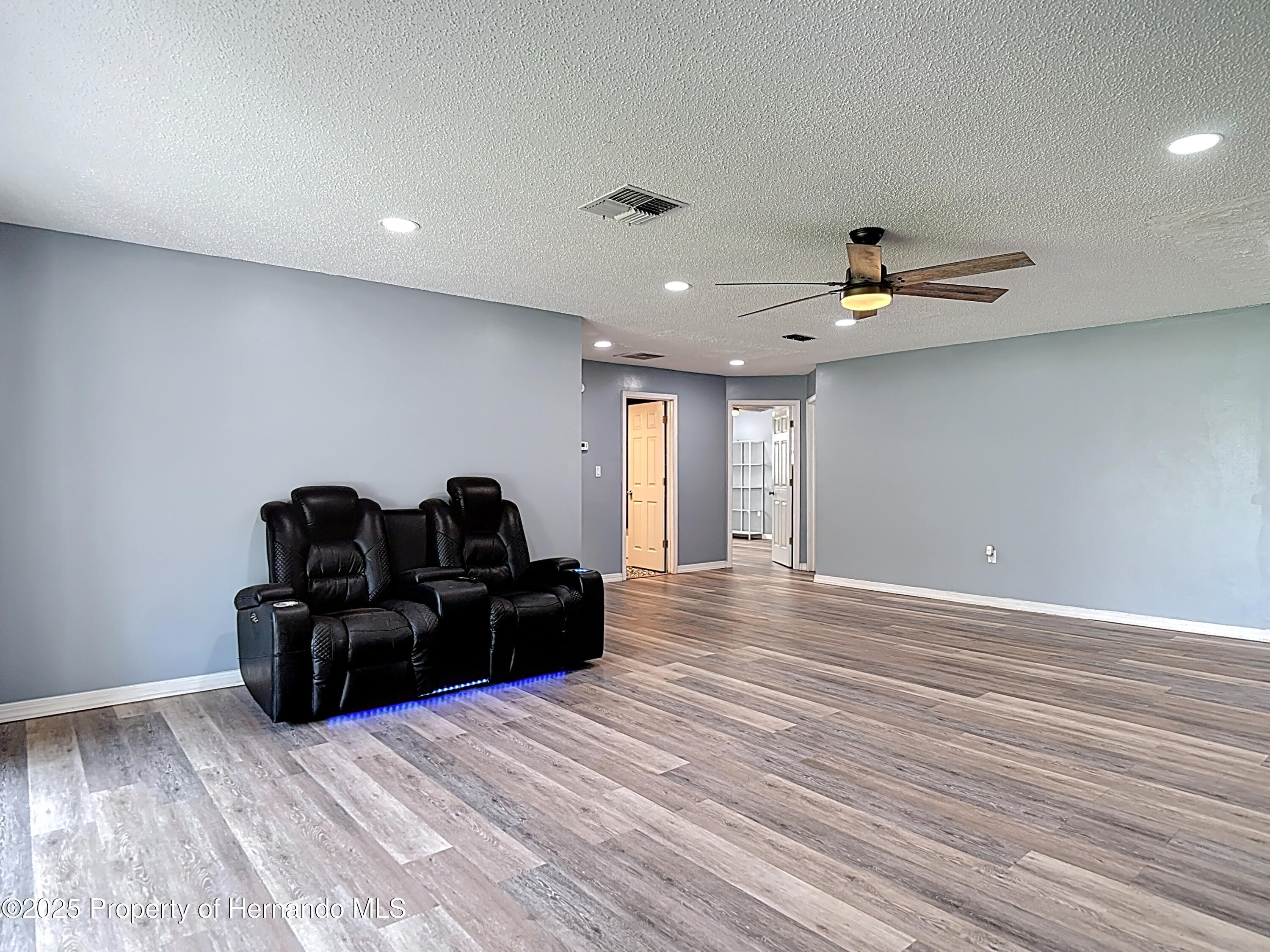 11340 Corinthian Street, Spring Hill, Florida image 11