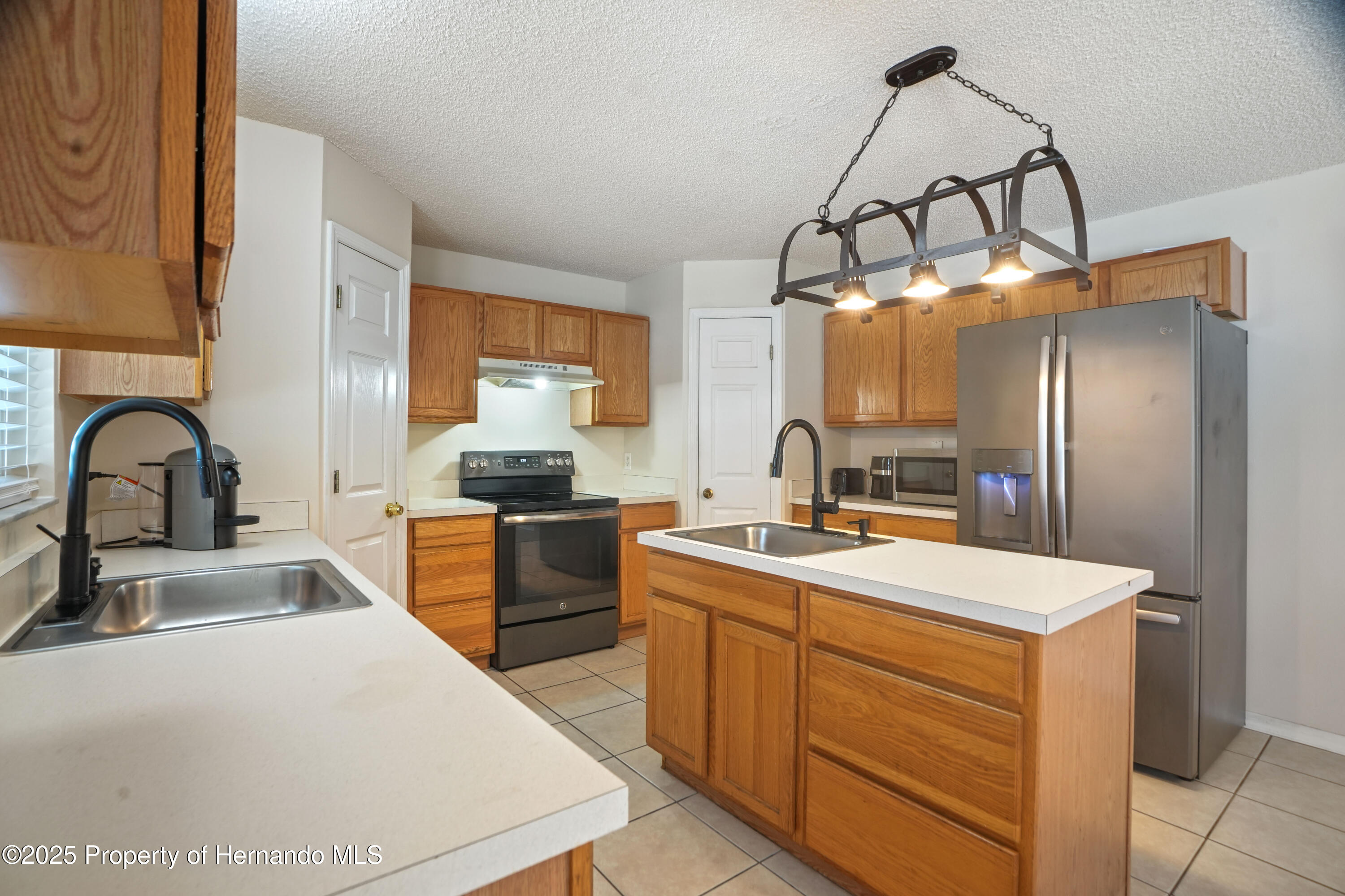 8388 Maltby Road, Spring Hill, Florida image 2