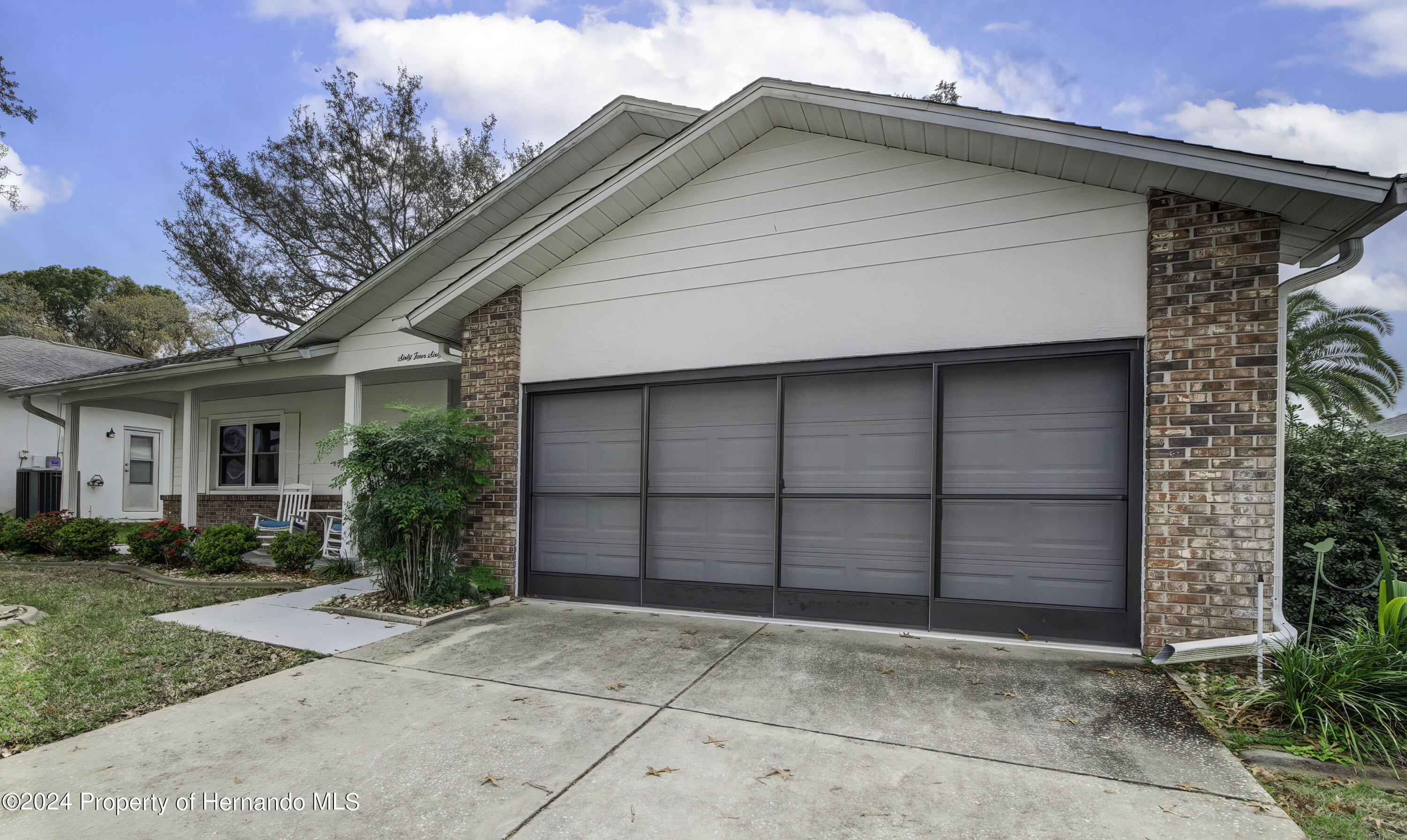 Spring Hill, Florida 34606, United States, 2 Bedrooms Bedrooms, ,2 BathroomsBathrooms,Residential,Active,206021