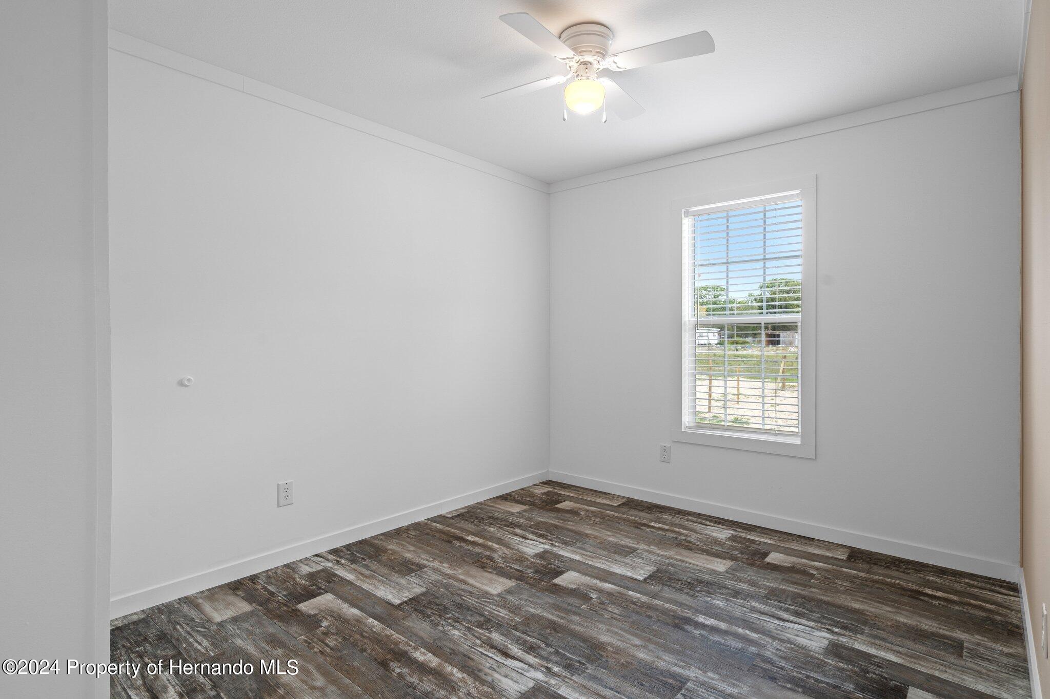 Spring Hill, Florida 34604, United States, 3 Bedrooms Bedrooms, ,2 BathroomsBathrooms,Residential,Pending,33065