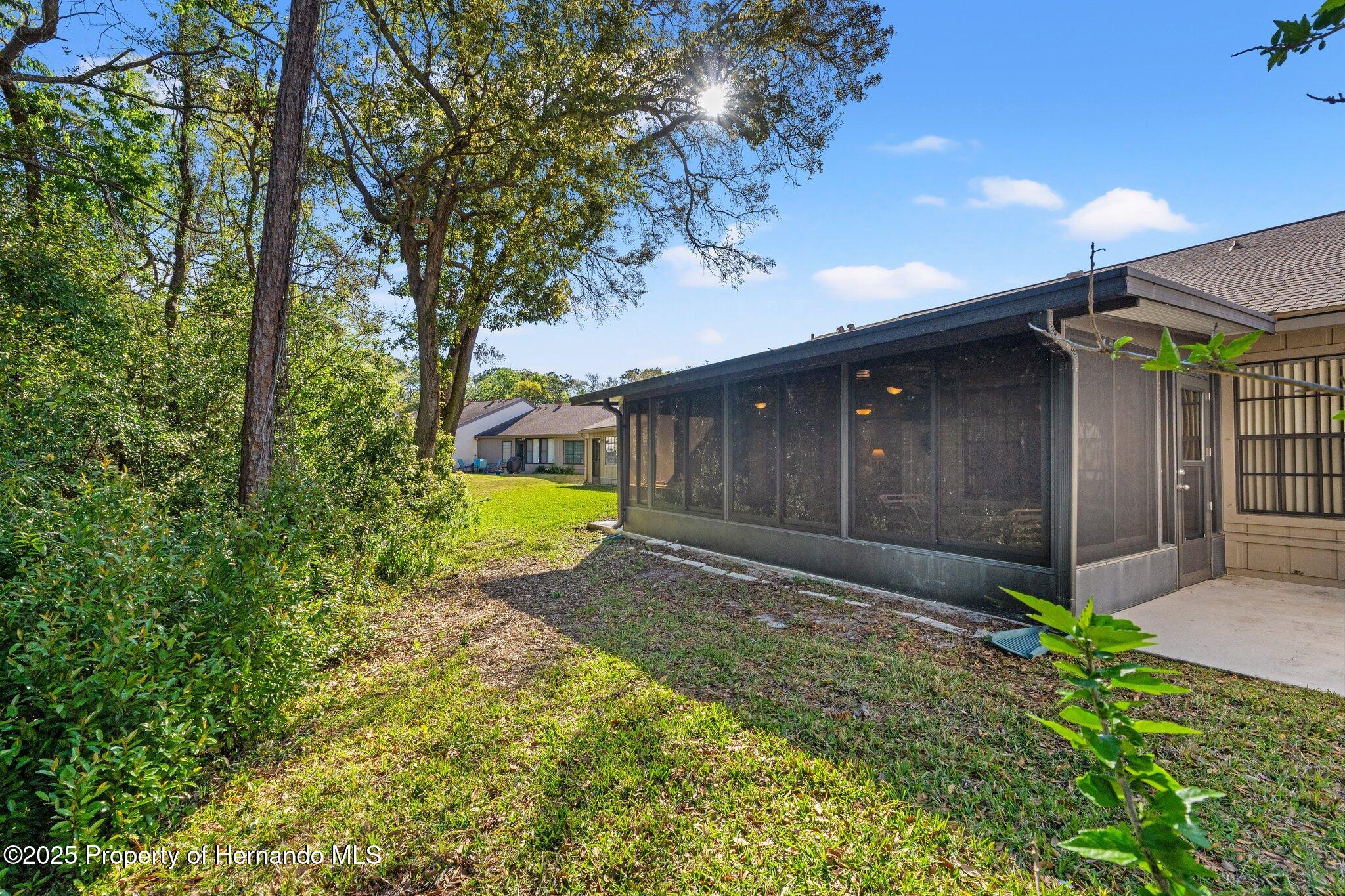 6652 Brambleleaf Drive, Spring Hill, Florida image 28