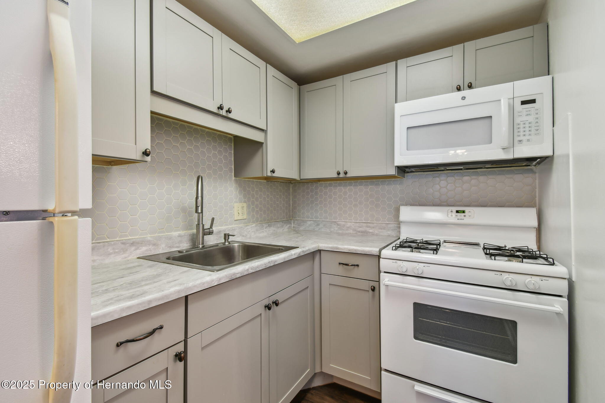 1900 59th Avenue #108, Saint Petersburg, Florida image 3