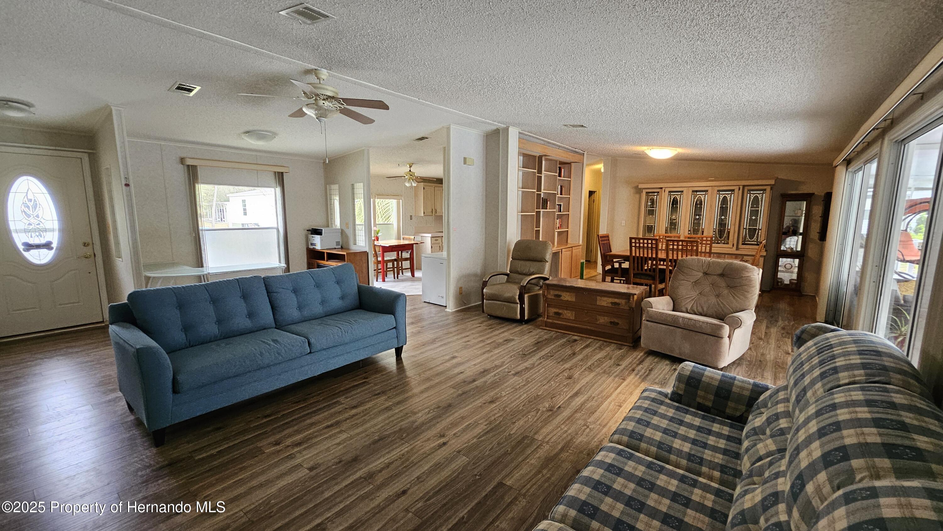 18062 Carrolwood Drive, Brooksville, Florida image 5