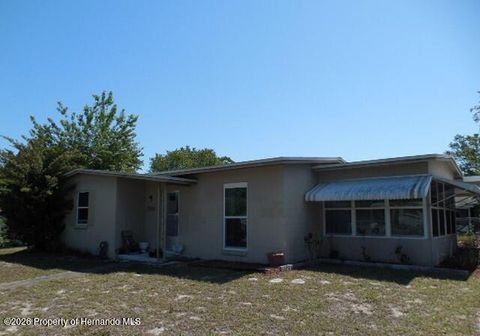 Apartment For Sale - 1204 Academy Avenue<br/> Hernando County, Spring Hill, FL 34606