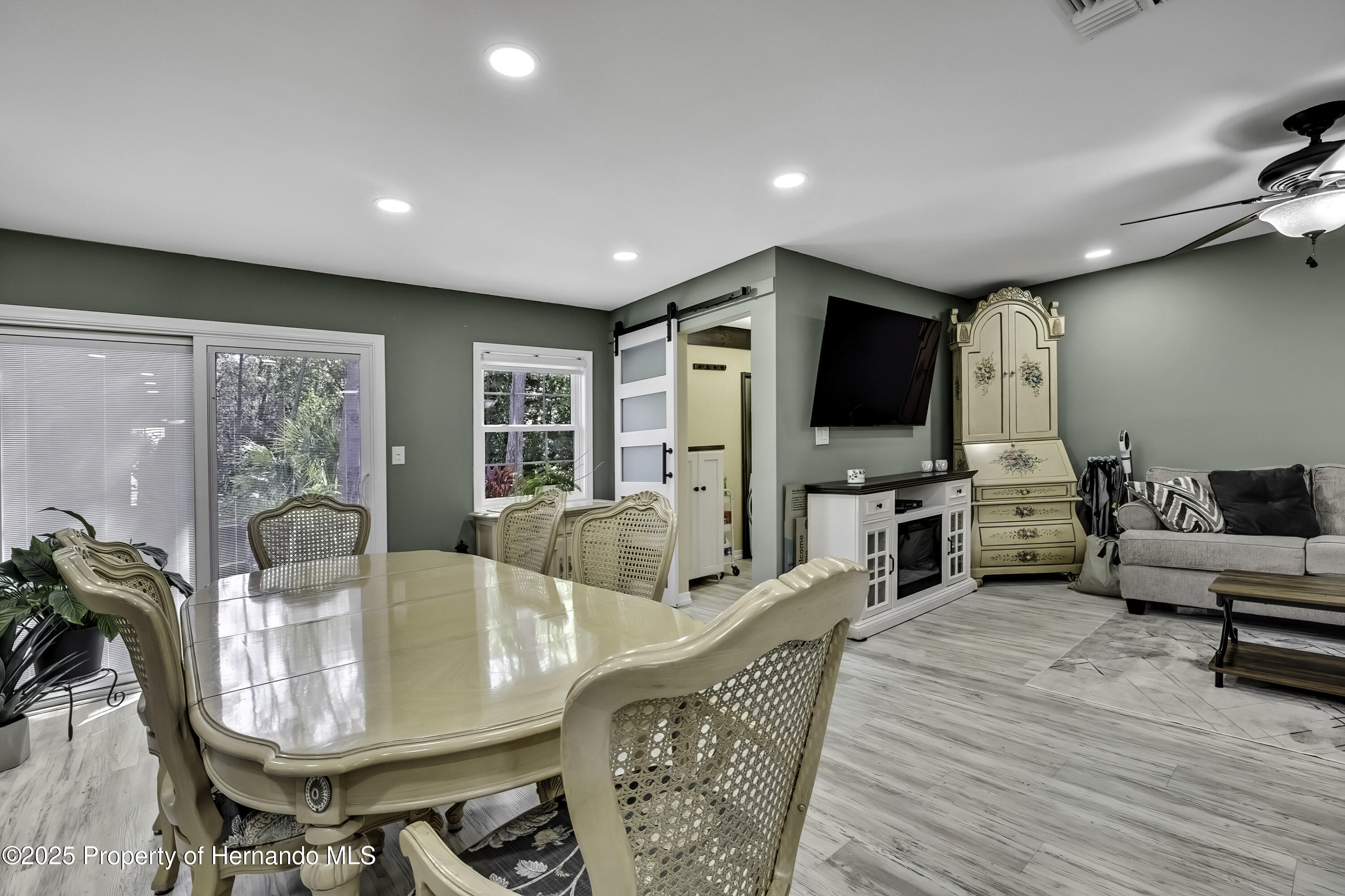6395 Pinestand Court, Spring Hill, Florida image 12